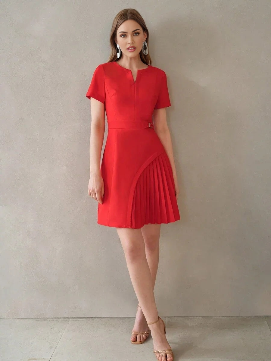 PREMIUM SOLID NOTCH NECK BUCKLE WAIST PLEATED PANEL DRESSSUMMER OUTFITS