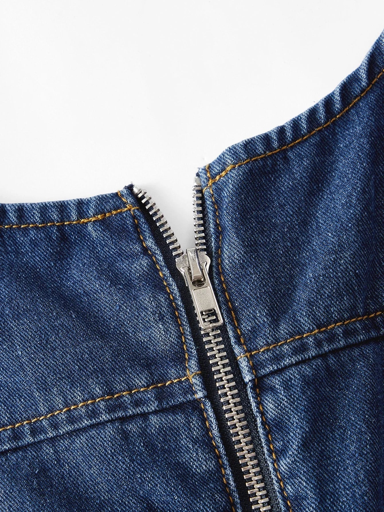 PREMIUM SPRINGSUMMER PEARL DECOR WAIST CINCHED DENIM SLEEVELESS DRESS FOR WOMEN