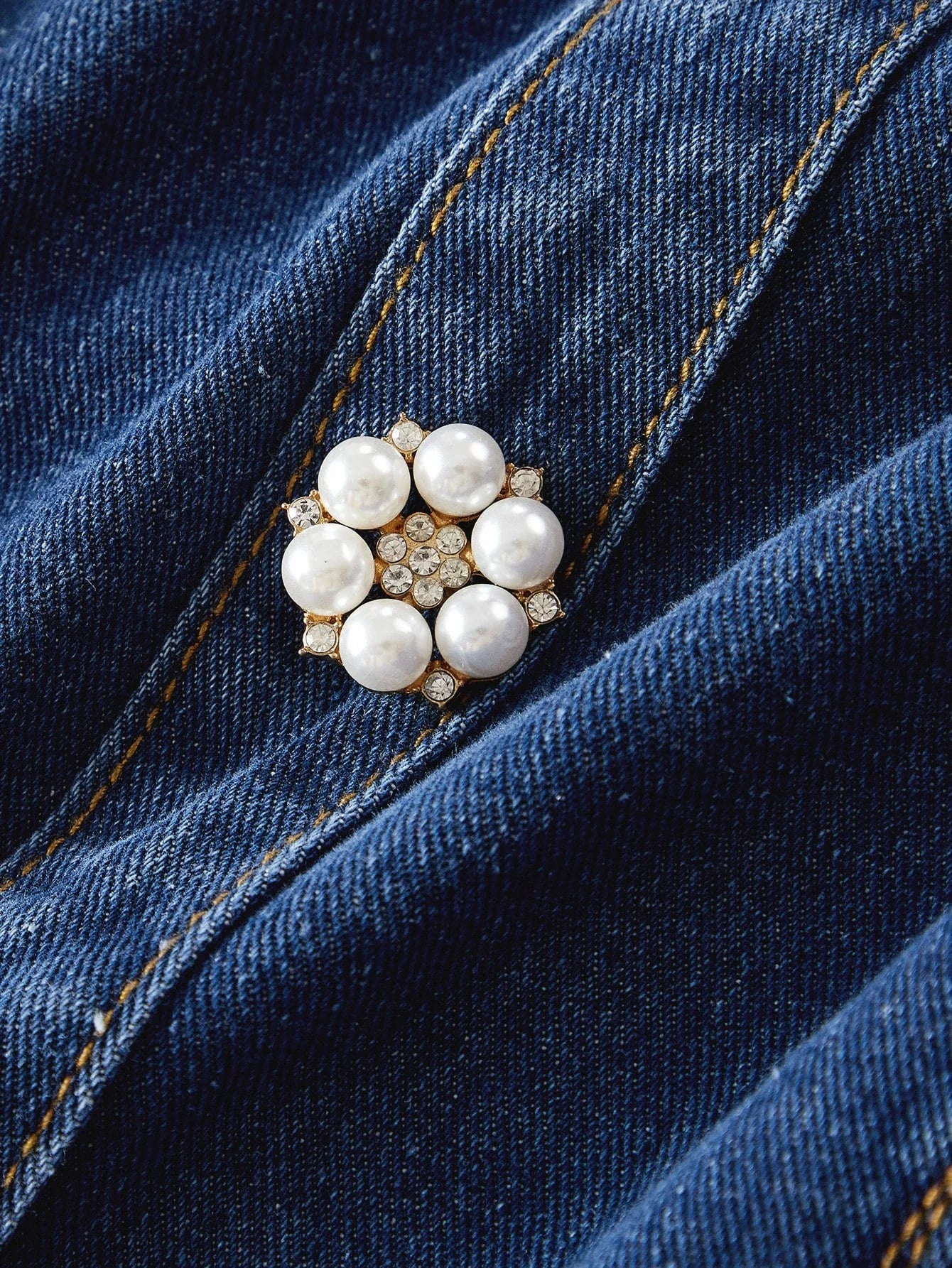 PREMIUM SPRINGSUMMER PEARL DECOR WAIST CINCHED DENIM SLEEVELESS DRESS FOR WOMEN