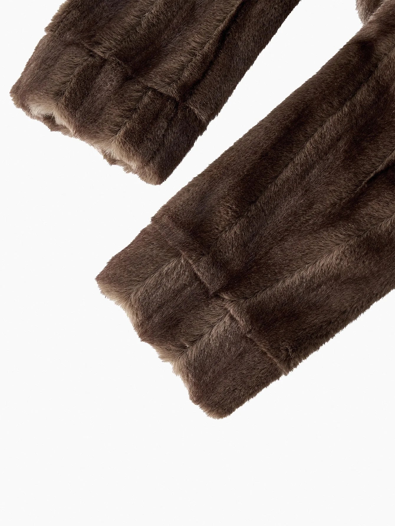 PREMIUM STAND COLLAR BELTED FAUX FUR COAT