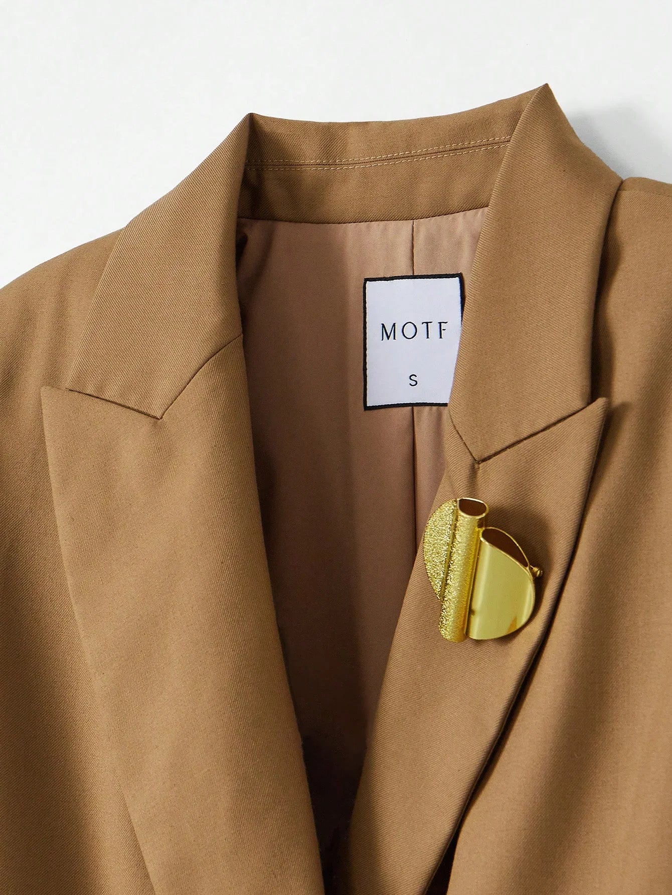 PREMIUM STRAIGHT METAL DECOR DOUBLE BREASTED BLAZER