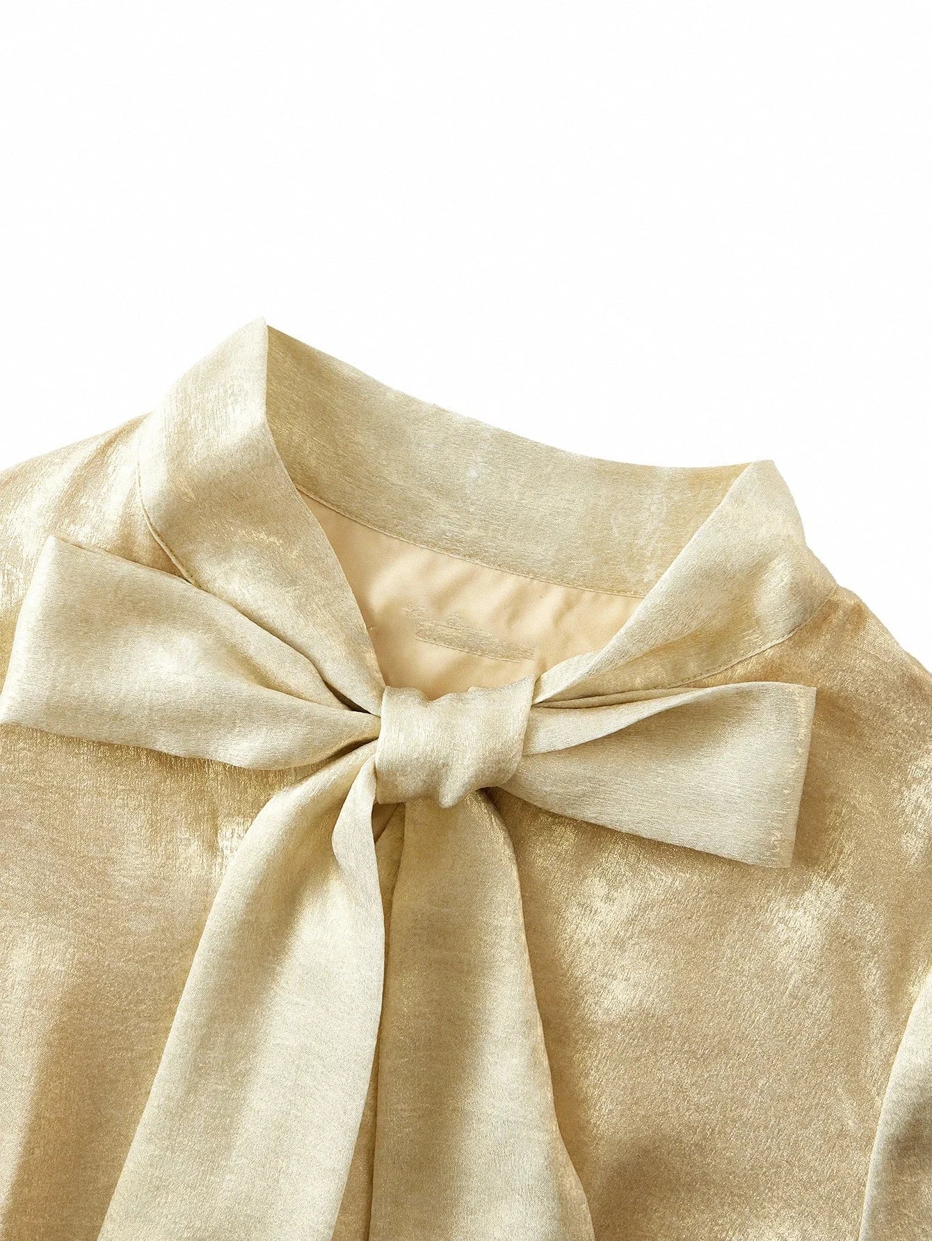 PREMIUM TIE NECK LANTERN SLEEVE PLEATED DRESS WITH CHAIN BELT