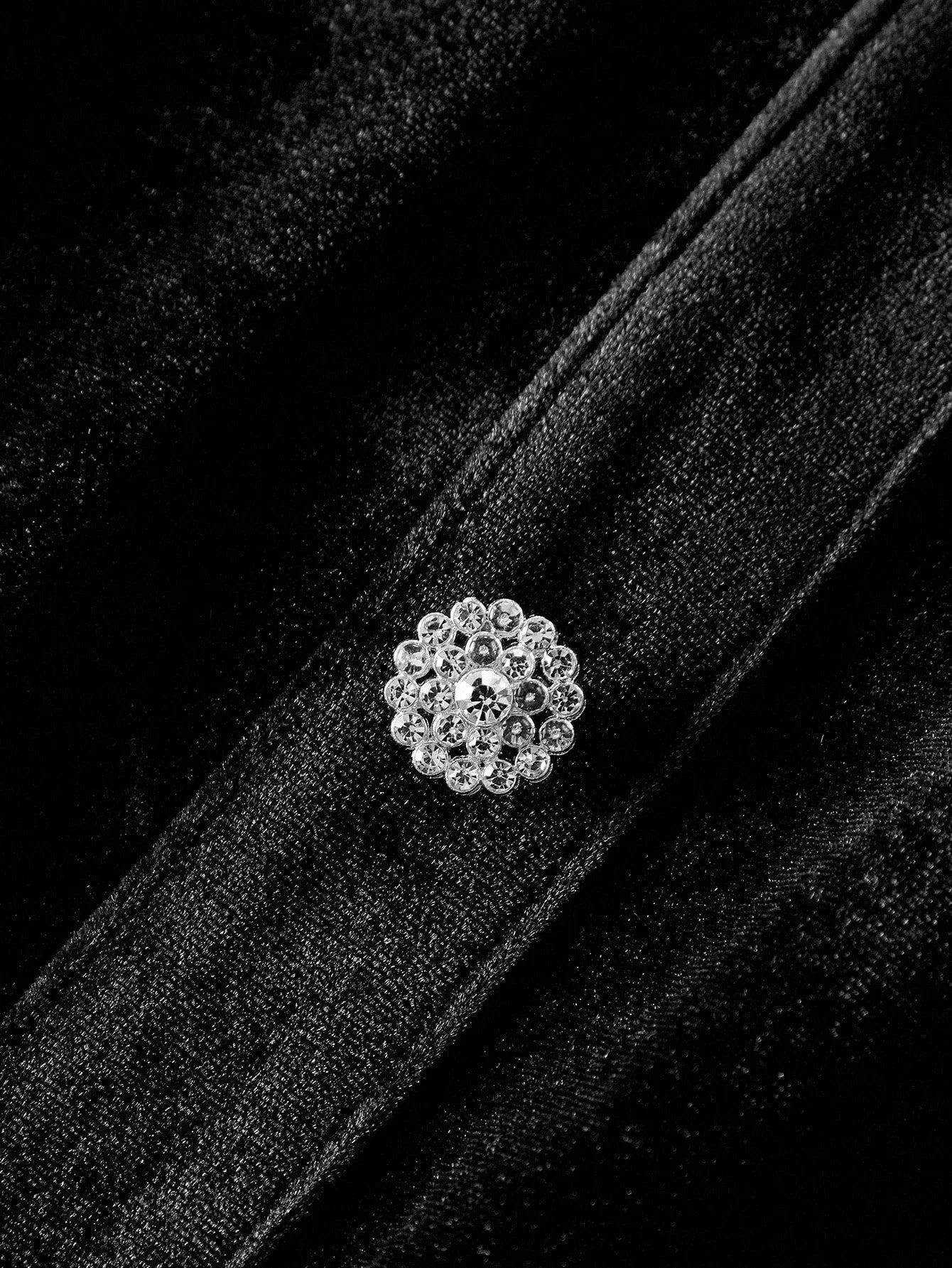 PREMIUM VELVET BLACK RHINESTONE DECOR WAIST CINCHED SHORT DRESS