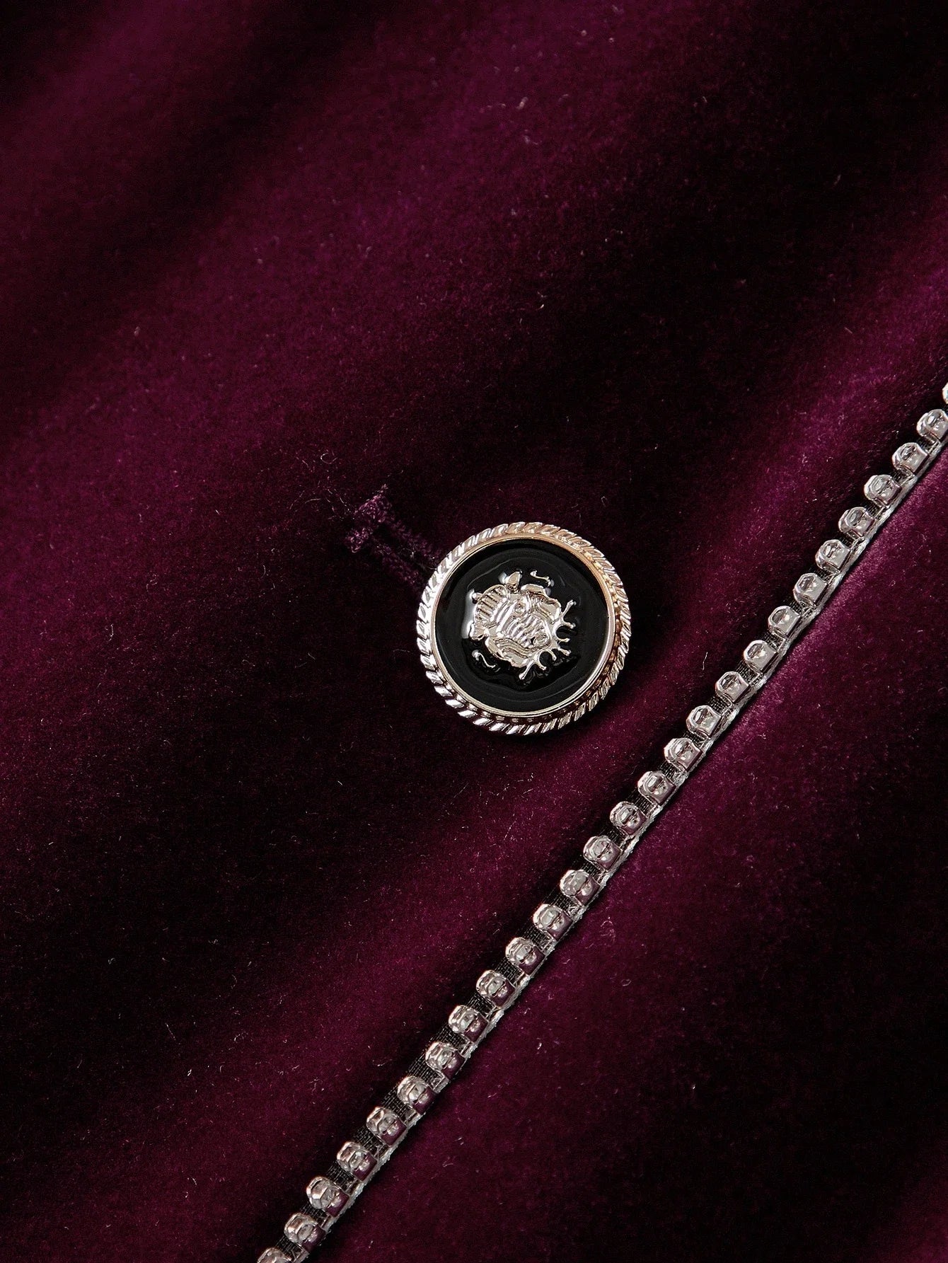 PREMIUM VELVET RHINESTONE TRIM PEAK COLLAR DOUBLE BREASTED PLACKET BLAZER