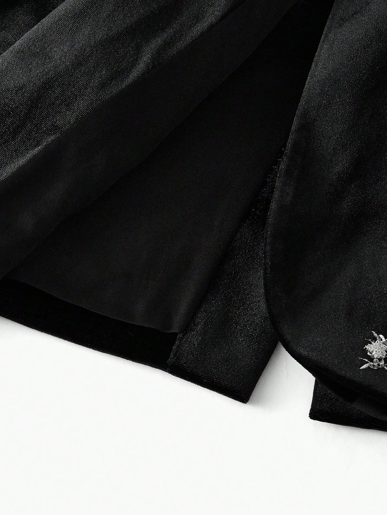 PREMIUM VELVET SINGLE BUTTON STRUCTURED BLAZER