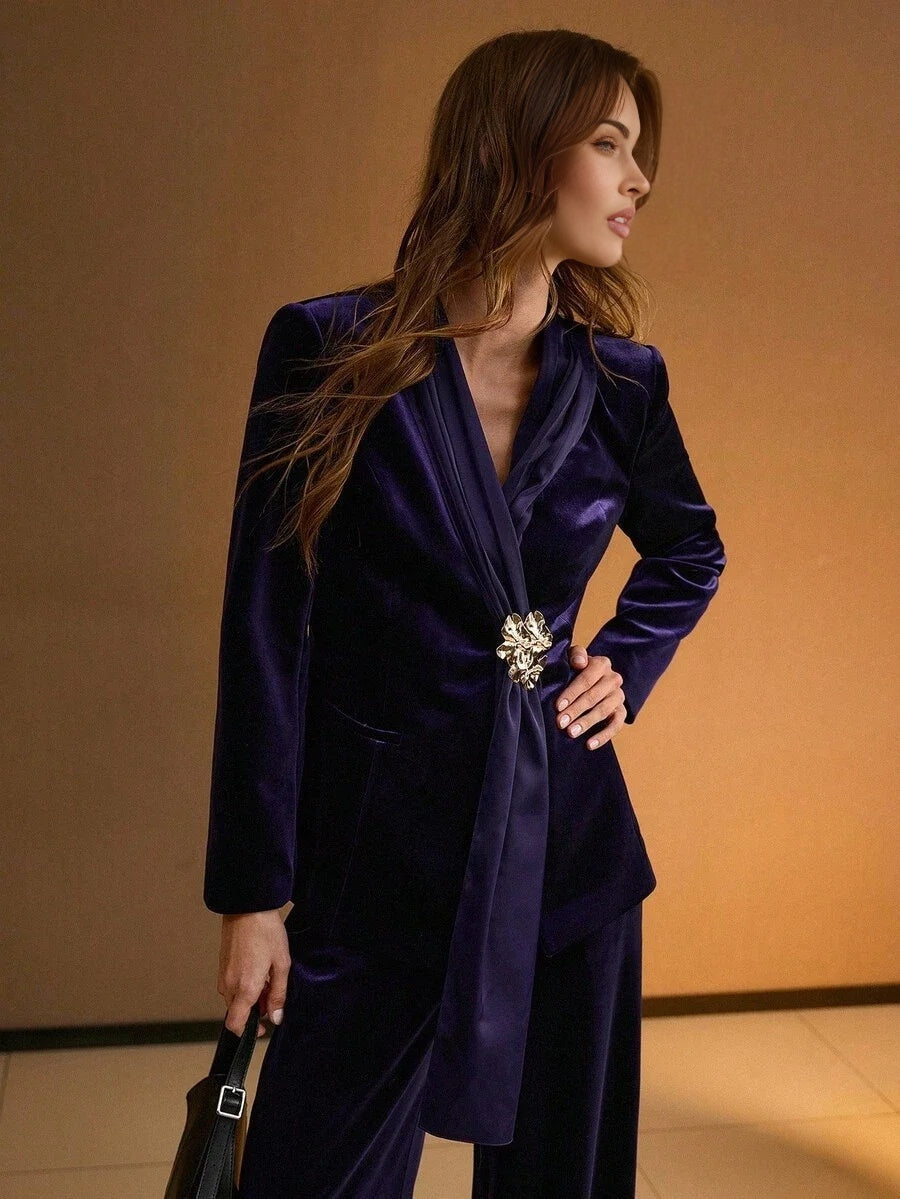 PREMIUM VELVET WRAP METAL DECOR BLAZER