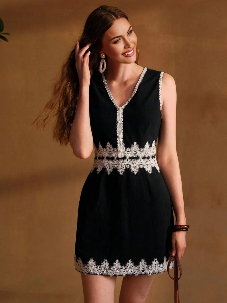 PREMIUM VNECK CONTRAST LACE DETAIL MINI DRESS