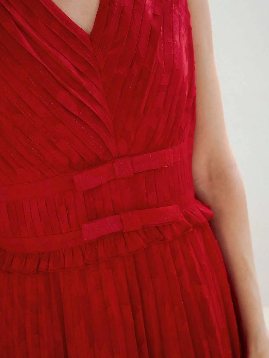 PREMIUM VNECK PLEATED LACE PATCHWORK MIDI DRESS