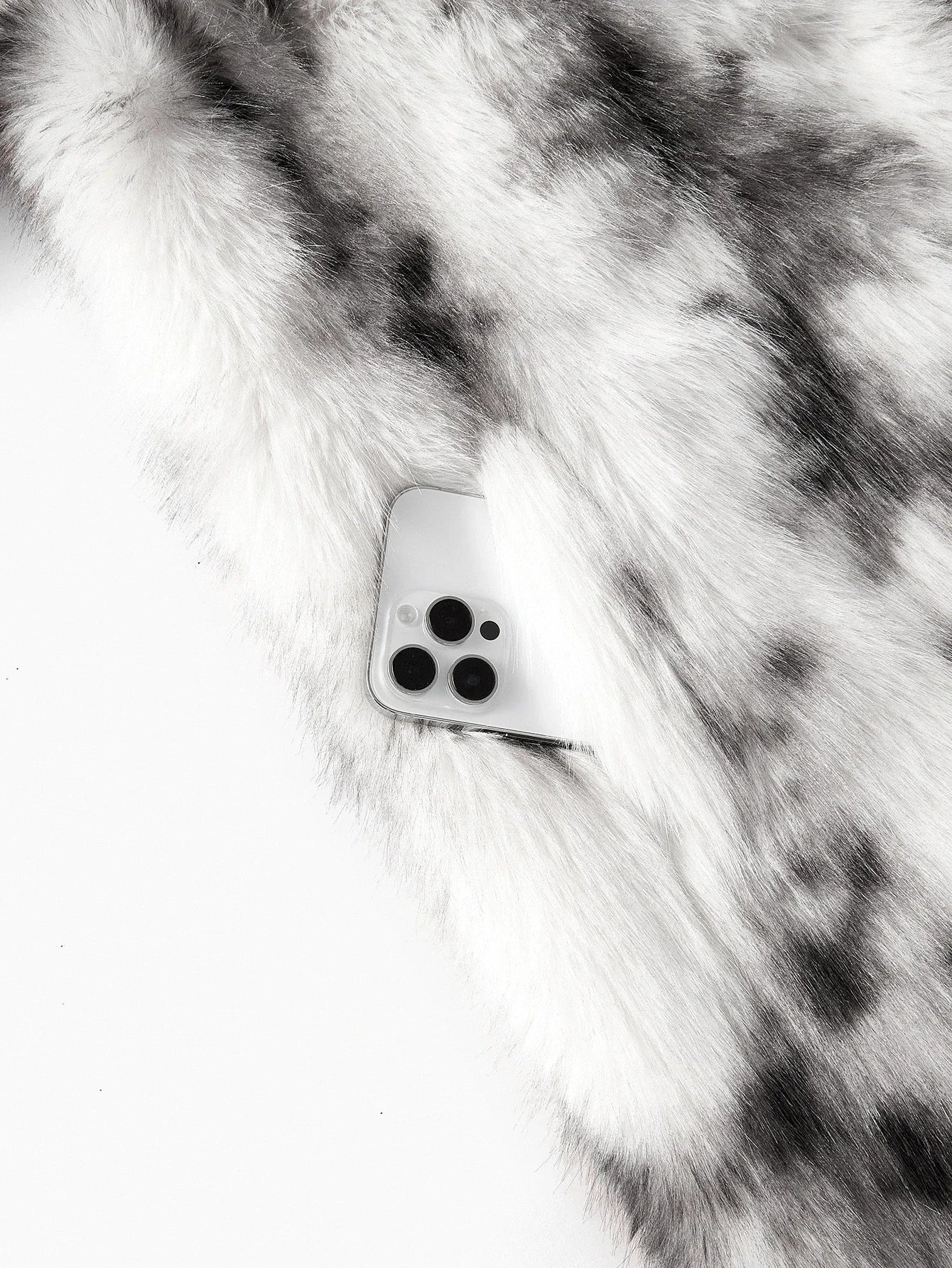 PREMIUM WARM LAPEL COLLAR LONG FAUX FUR COAT SUITABLE FOR AUTUMNWINTER PARTY