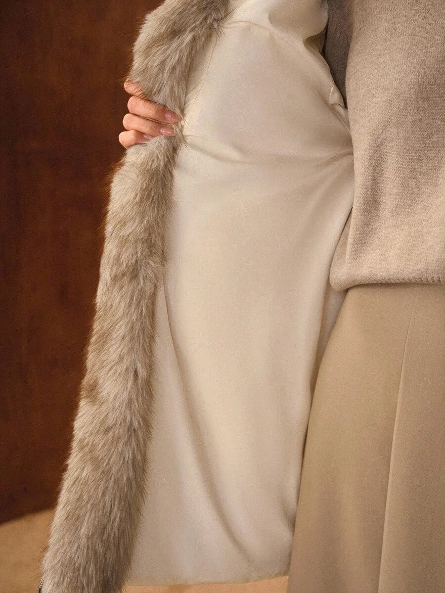 PREMIUM WOMENS LONG SLEEVE CONTRAST FURRY HOODED PADDED COAT AUTUMNWINTER