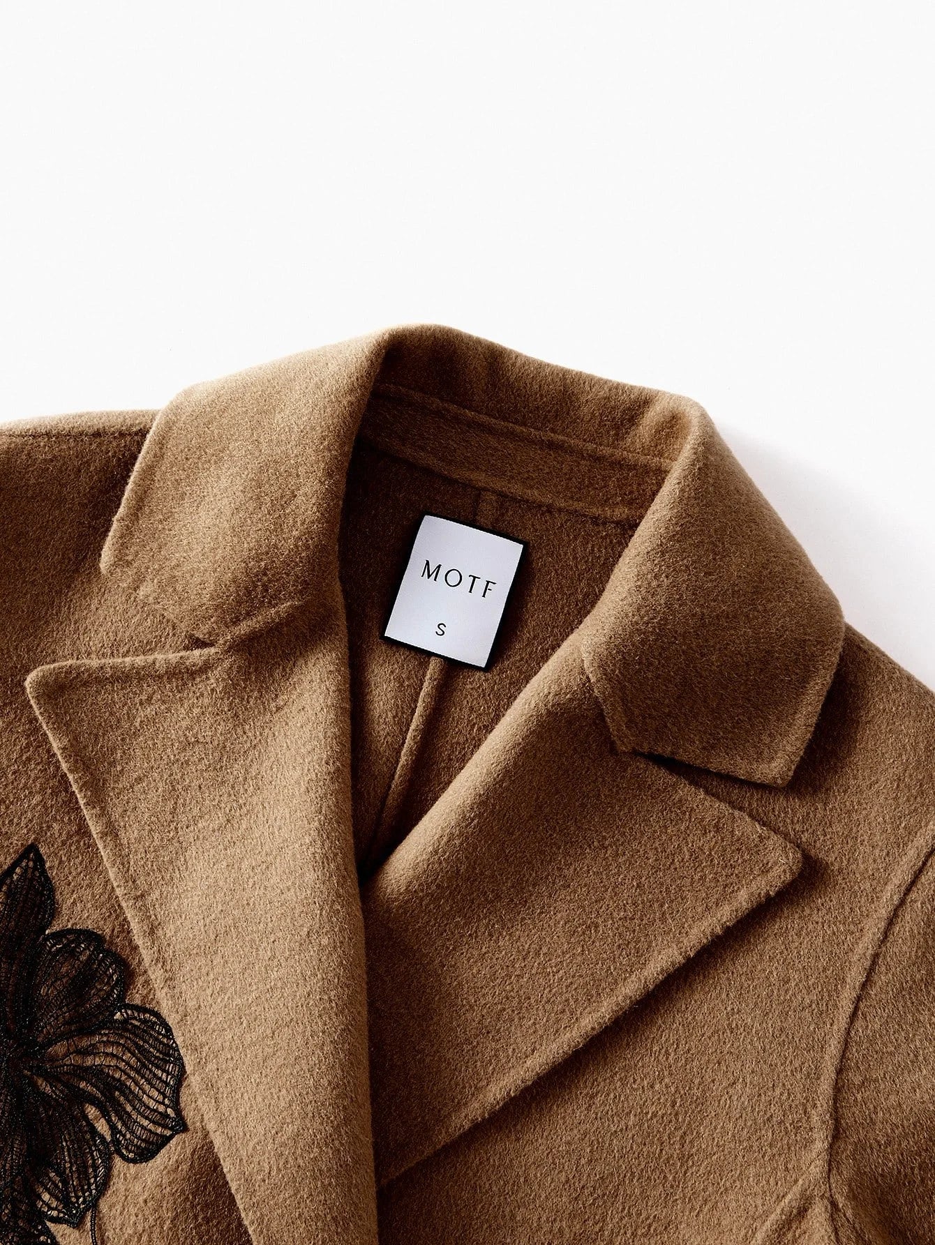 PREMIUM WOOL EMBROIDERY DOUBLE BREASTED OVERCOAT