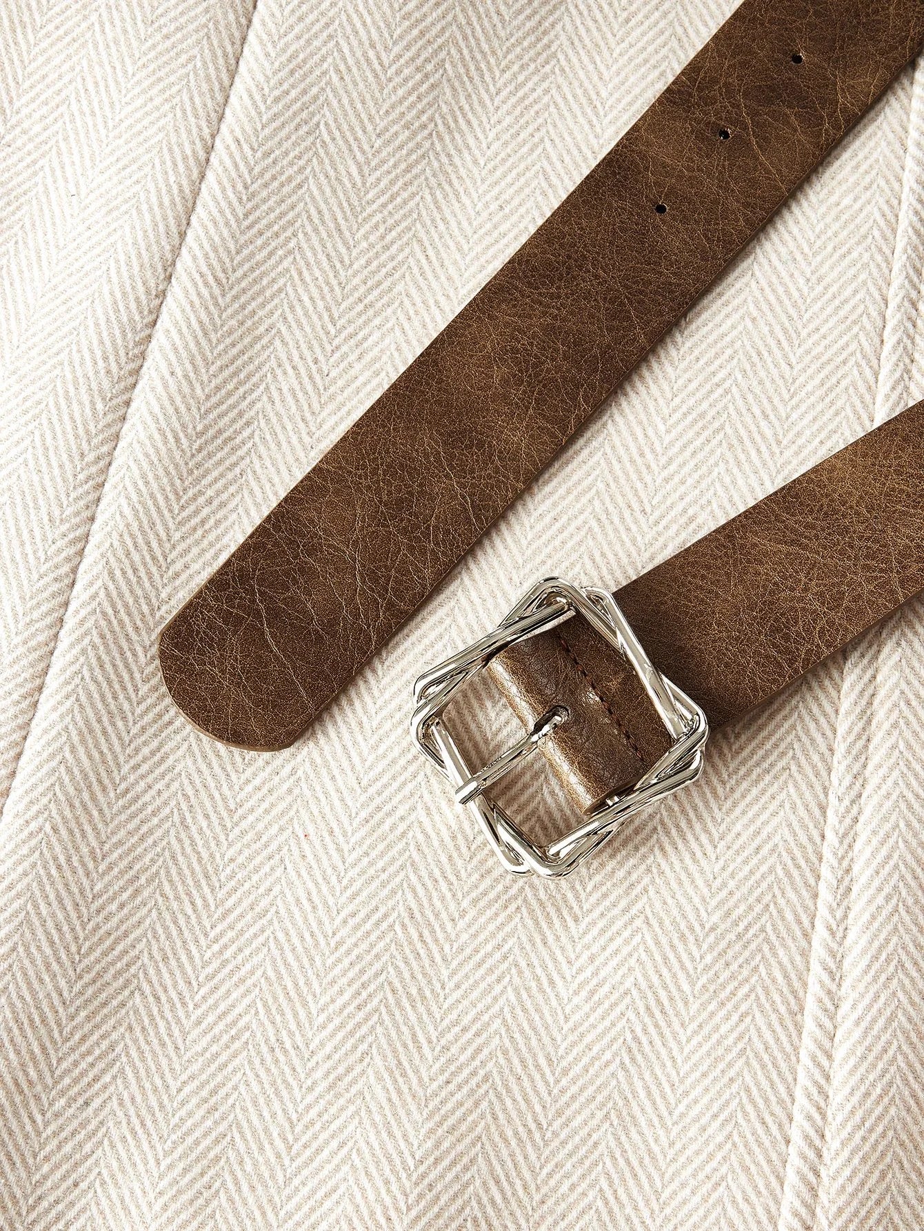 PREMIUM WOOL HERRINGBONE PRINT CONTRAST FUZZY COLLAR DOUBLE BREASTED PLACKET FLAP POCKET BELTED