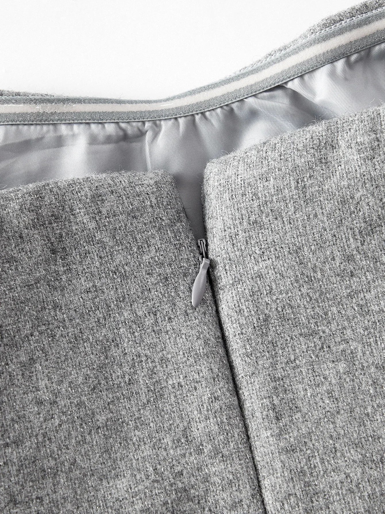 PREMIUM WOOL SLIM FIT DRESS