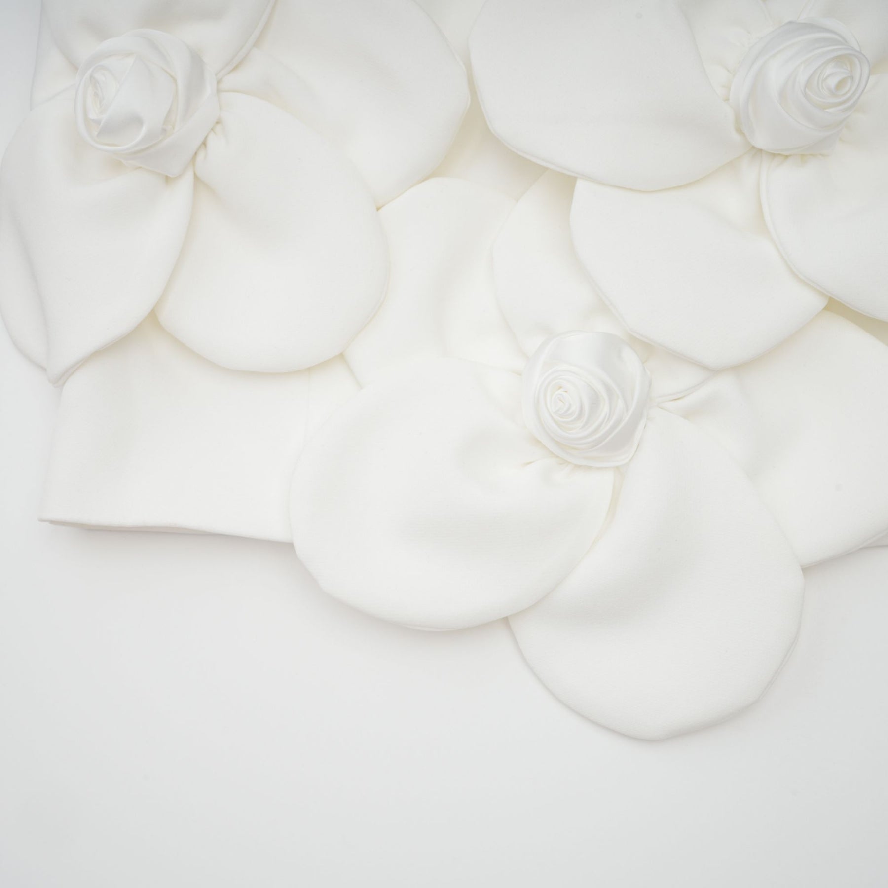 Priscille floralappliqué halterneck top