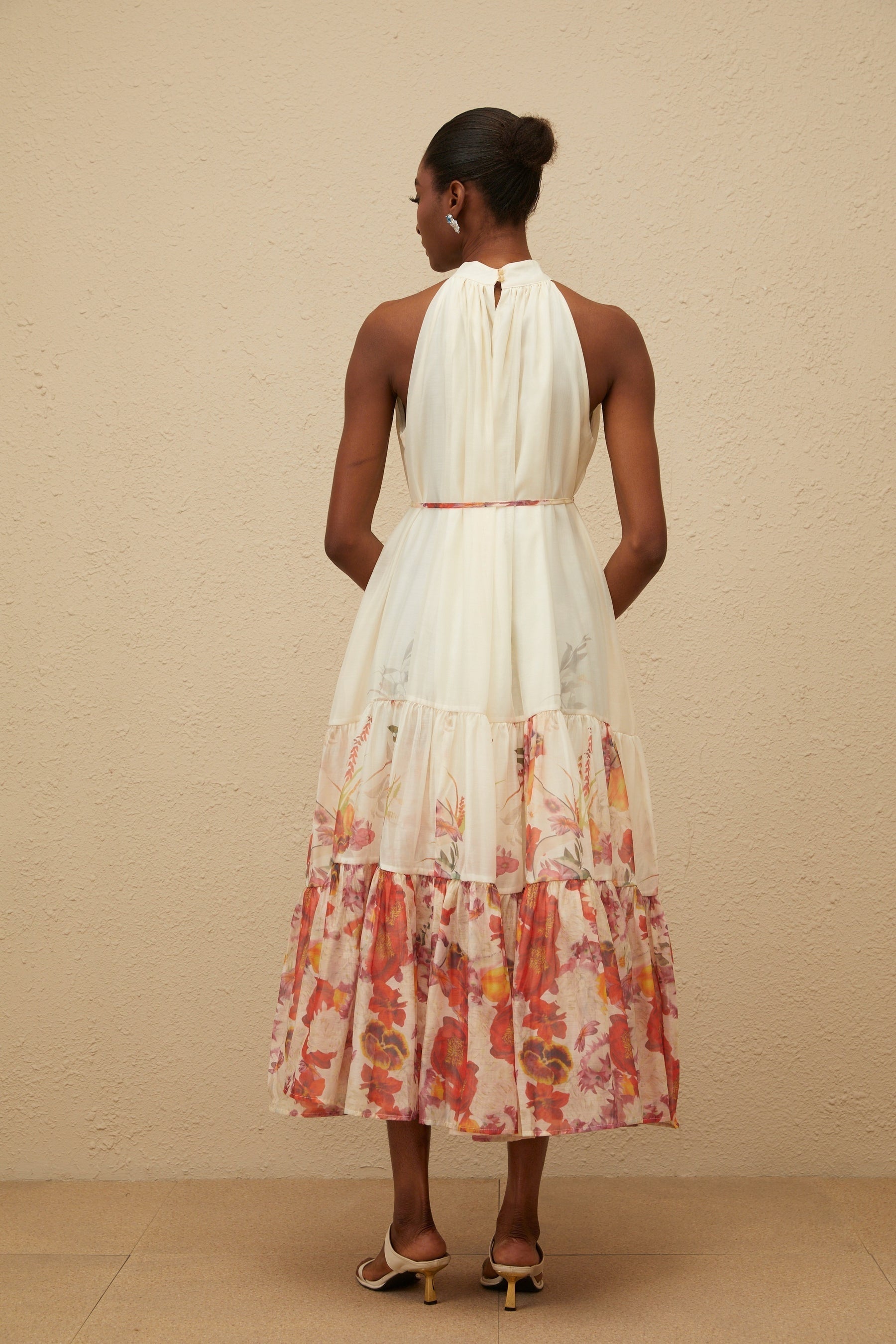 Sleeveless Neutrals Floral Print Midi Dress with Tied Waist and Tiered Design