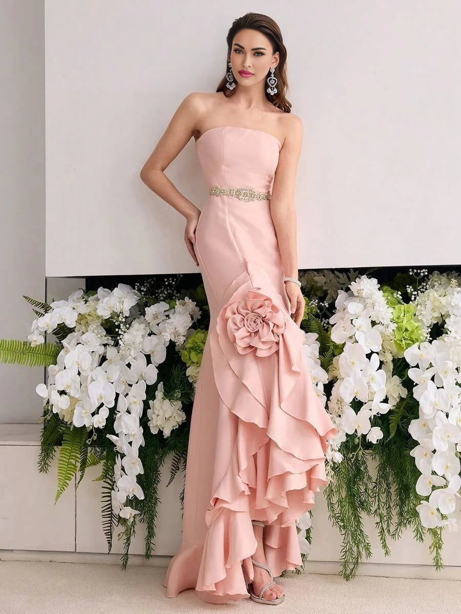 Soiréza 3D FLORAL TUBE COCKTAIL DRESS