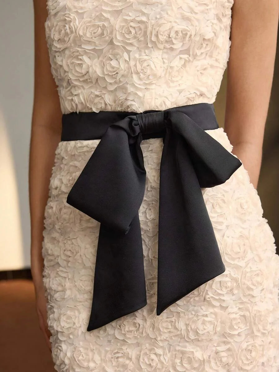 Soiréza APPLIQUES CONTRAST BIG BOW WAIST COCKTAIL DRESS