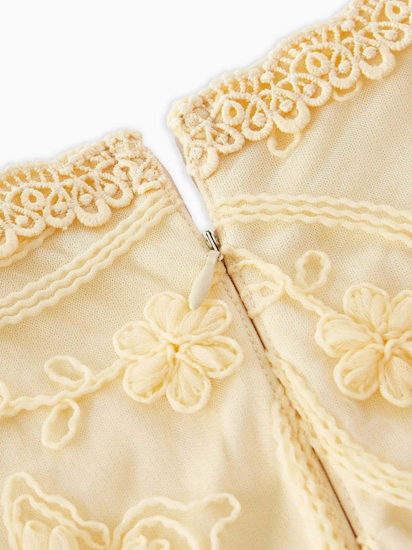 Soiréza APPLIQUES CONTRAST MESH COCKTAIL DRESS