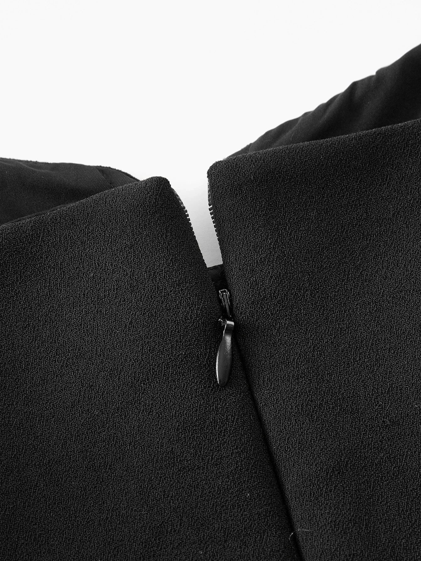 Soiréza COLORBLOCK RUFFLE HEM COCKTAIL DRESS