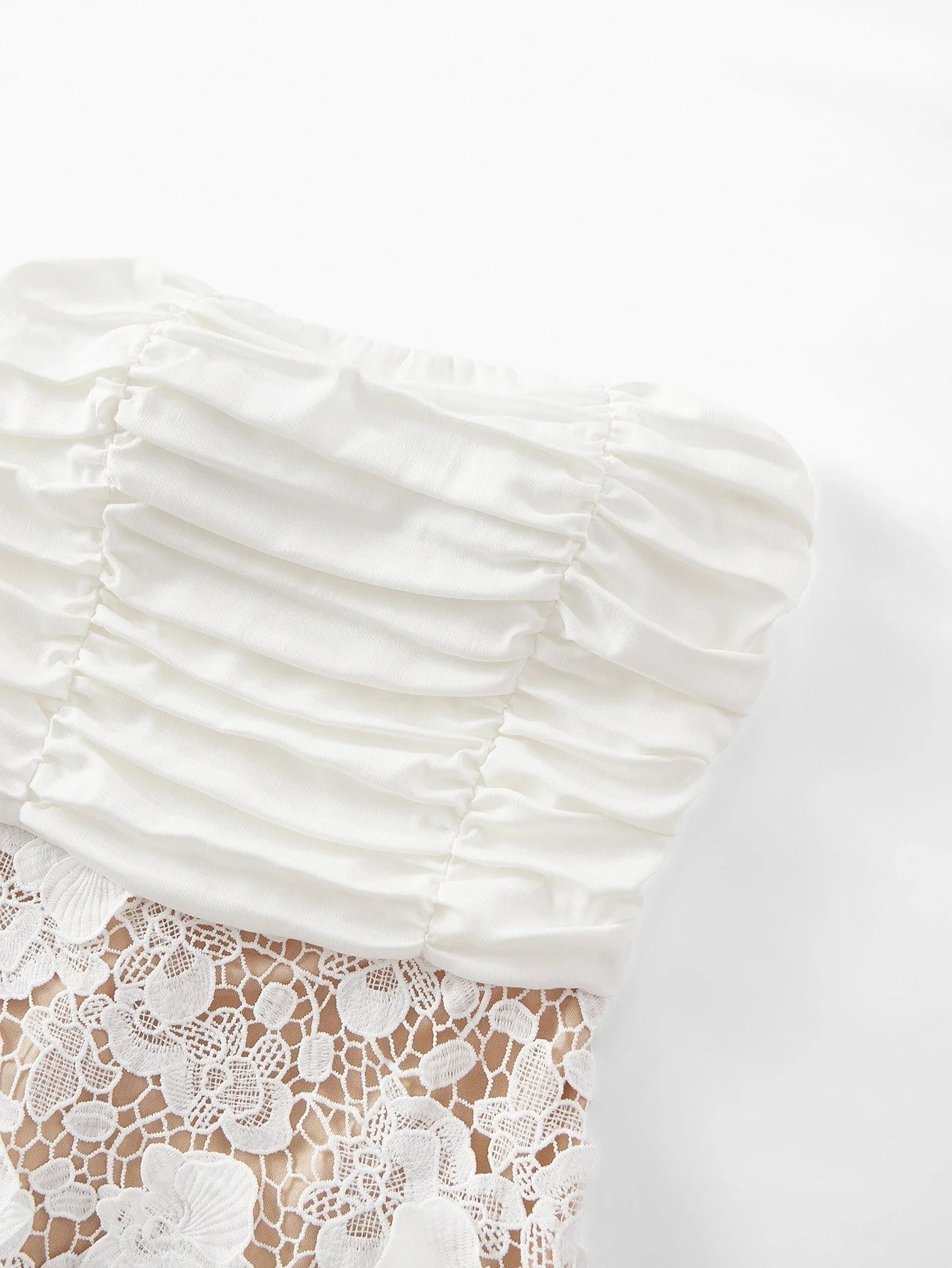 Soiréza CONTRAST GUIPURE LACE RUCHED COCKTAIL DRESS