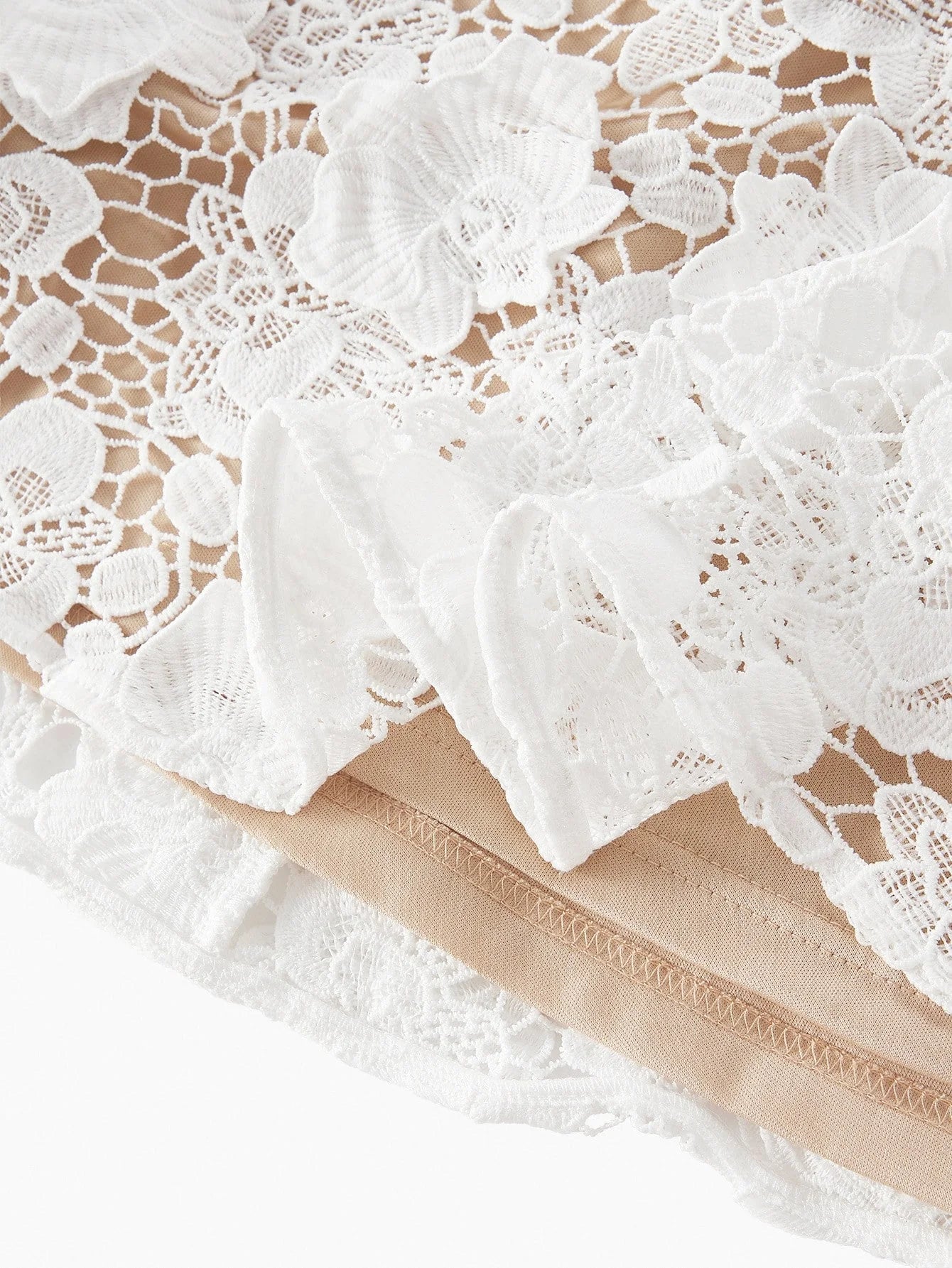 Soiréza CONTRAST GUIPURE LACE RUCHED COCKTAIL DRESS