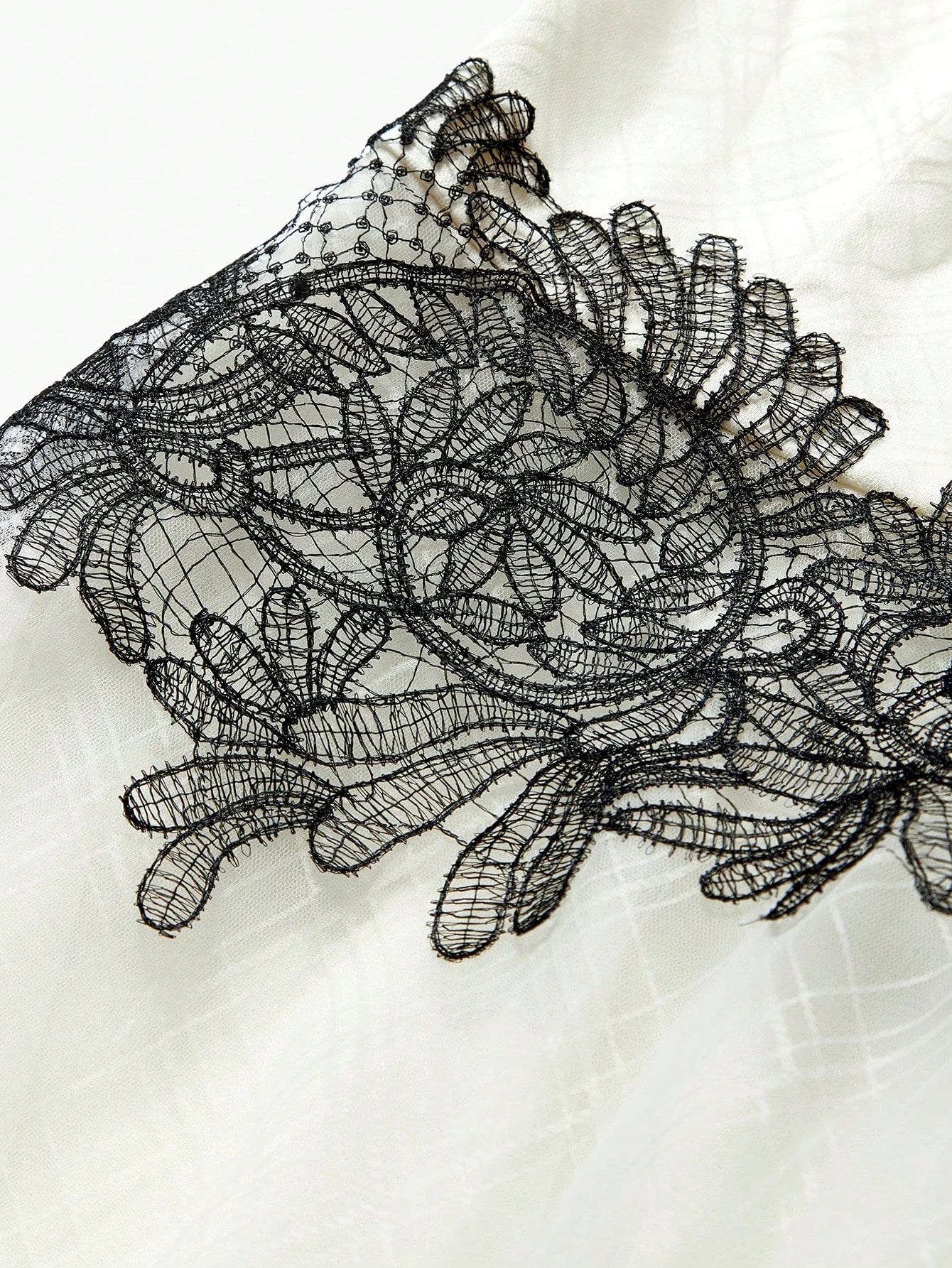 Soiréza CONTRAST LACE MESH TUBE DRESS