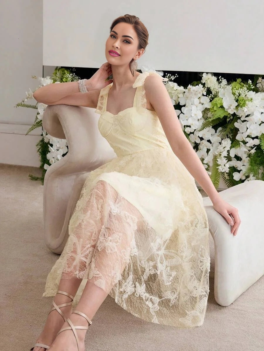 Soiréza CONTRAST MESH EMBROIDERY COCKTAIL DRESS