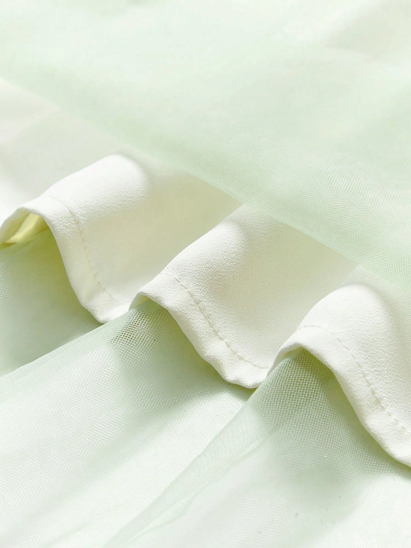 Soiréza CONTRAST MESH FLOWY COCKTAIL DRESS