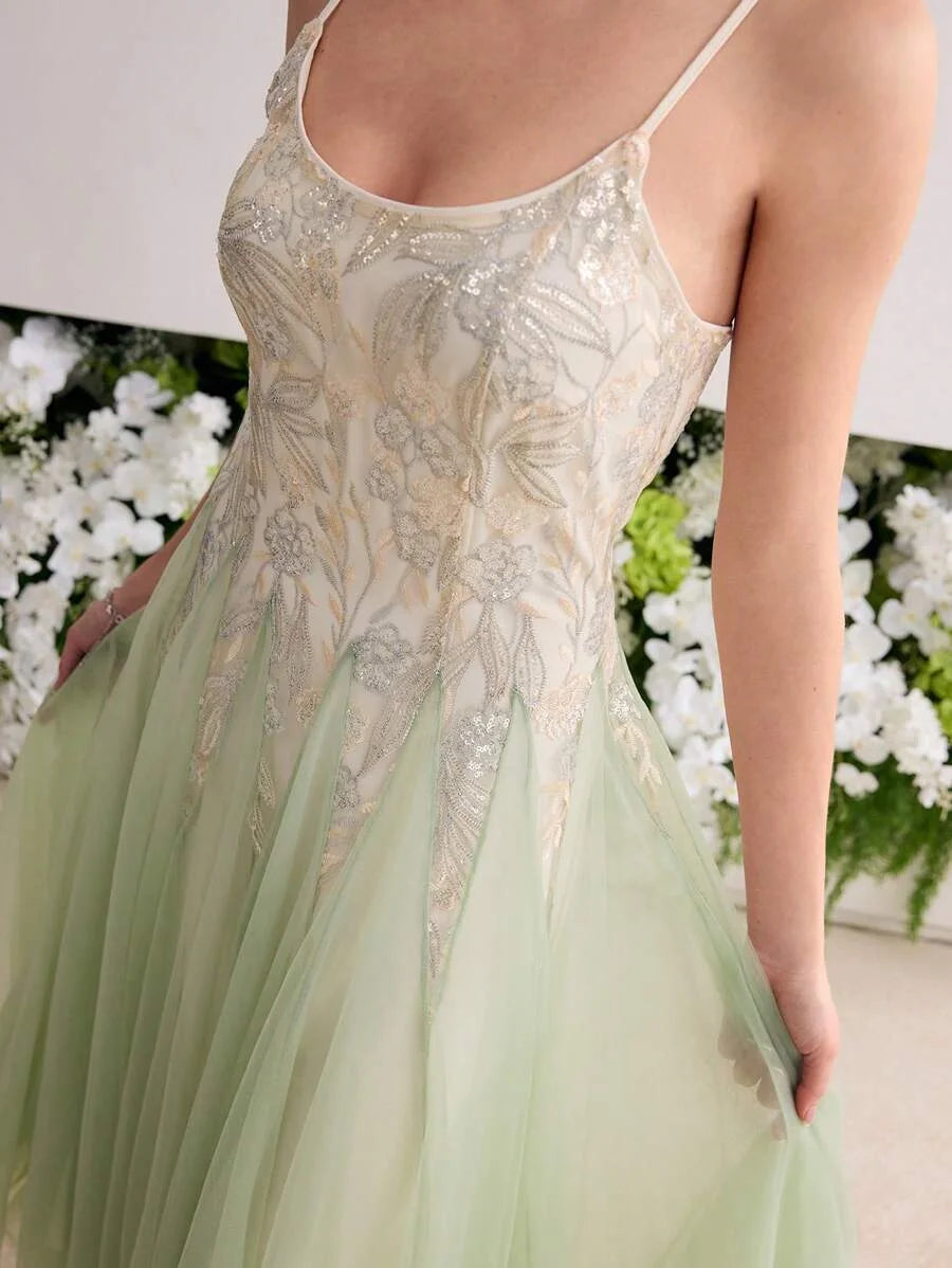 Soiréza CONTRAST MESH FLOWY COCKTAIL DRESS