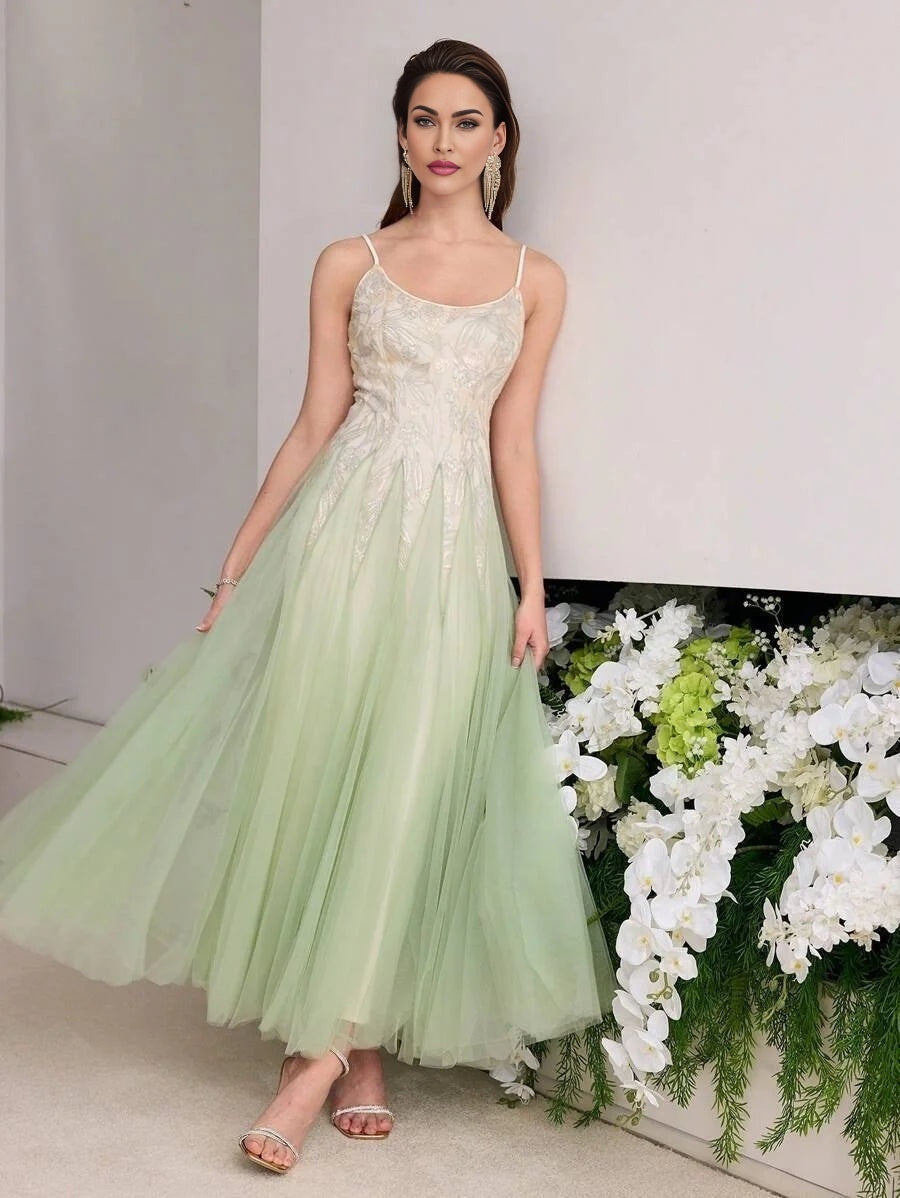 Soiréza CONTRAST MESH FLOWY COCKTAIL DRESS