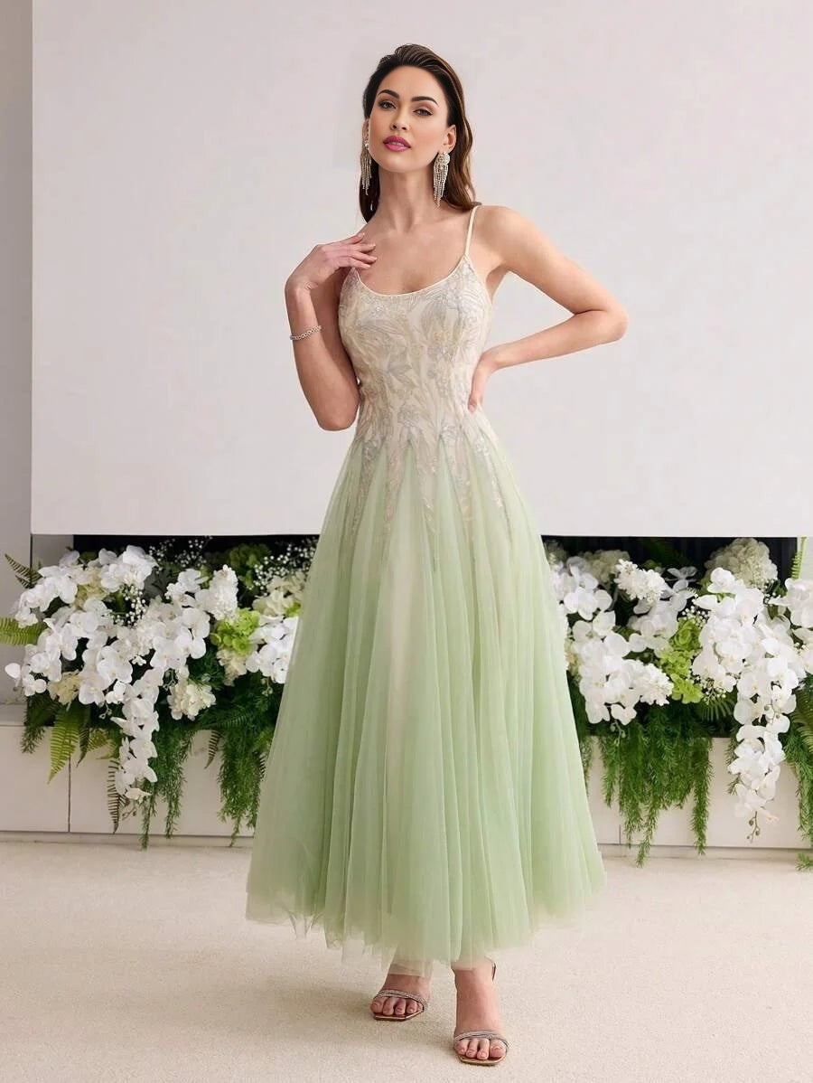 Soiréza CONTRAST MESH FLOWY COCKTAIL DRESS