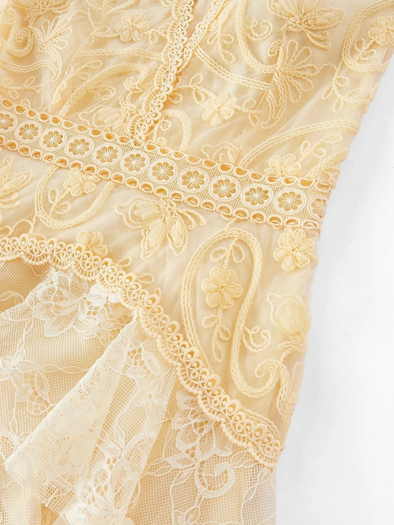 Soiréza CONTRAST MESH LACE LAYERED COCKTAIL DRESS