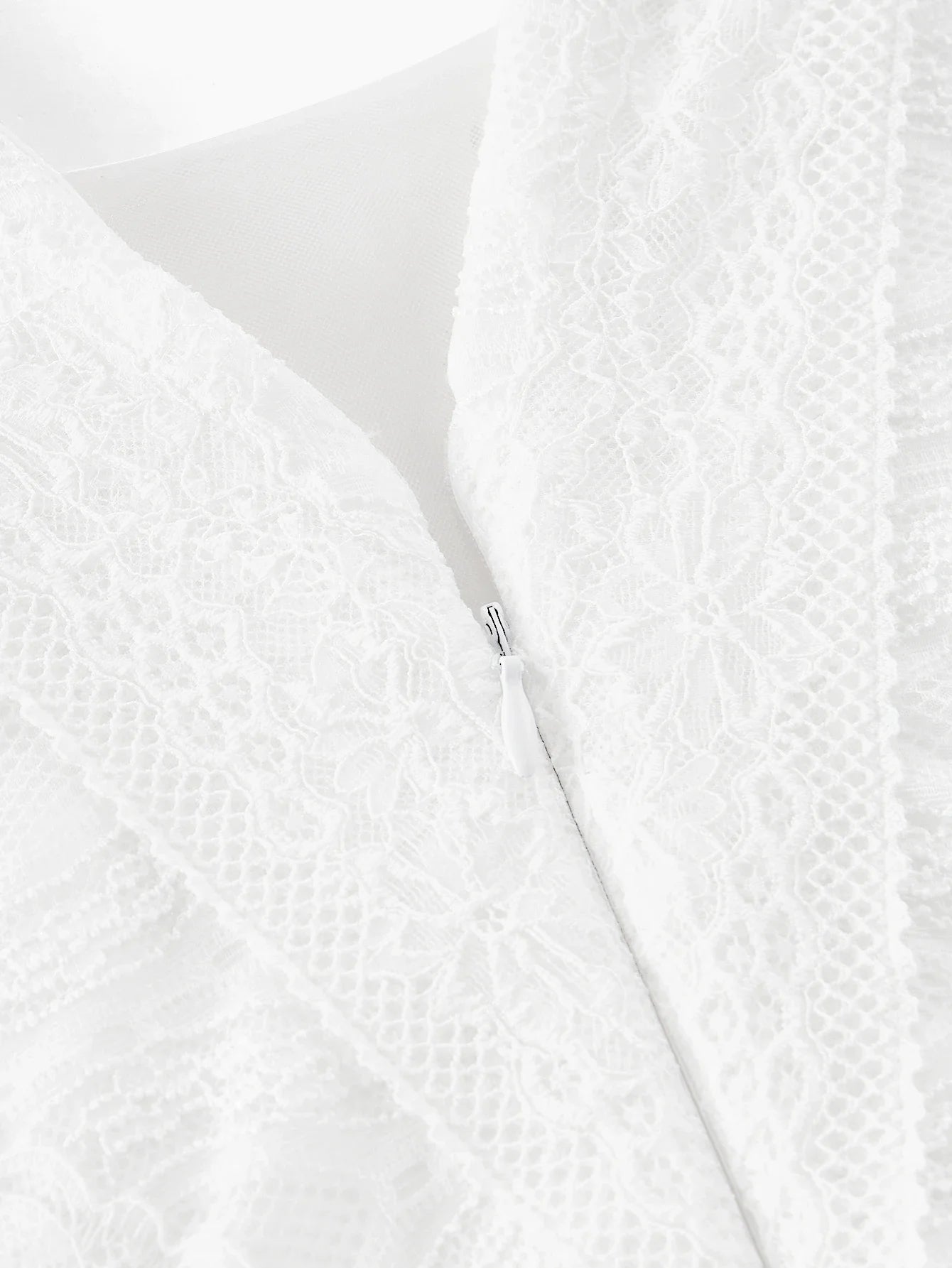 Soiréza CONTRAST MESH SHEER COCKTAIL DRESS