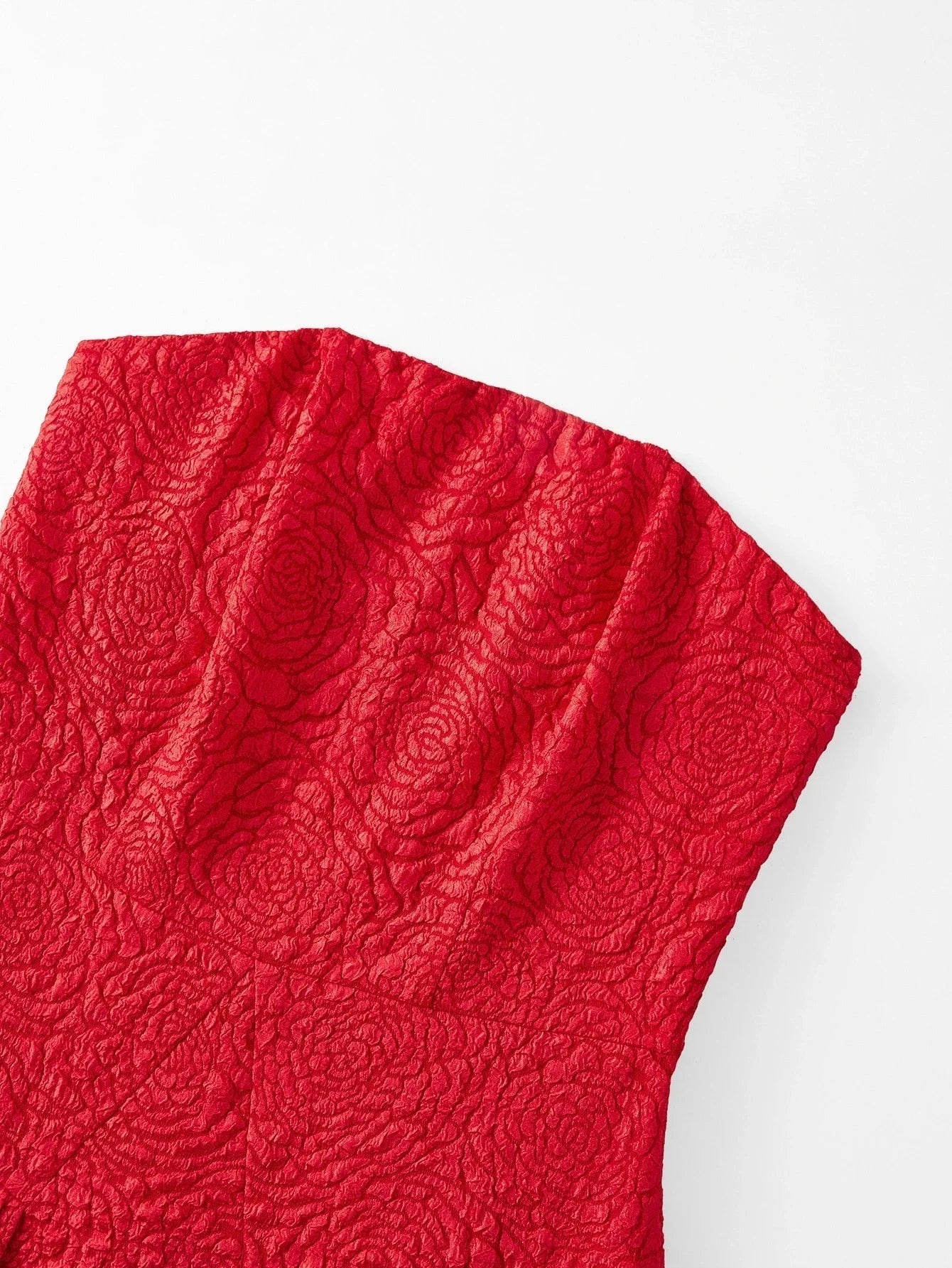 Soiréza ELEGANT amp EXQUISITE STRAPLESS METALLIC TEXTURE COCKTAIL DRESS FOR GALA PARTY BANQUET