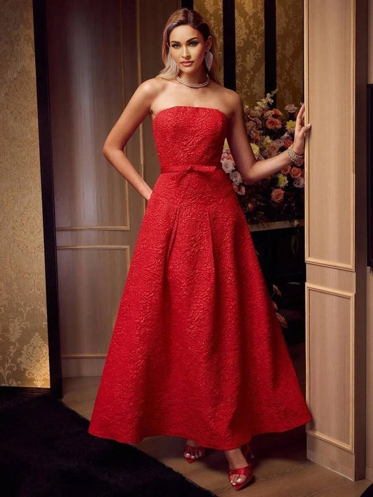 Soiréza ELEGANT amp EXQUISITE STRAPLESS METALLIC TEXTURE COCKTAIL DRESS FOR GALA PARTY BANQUET