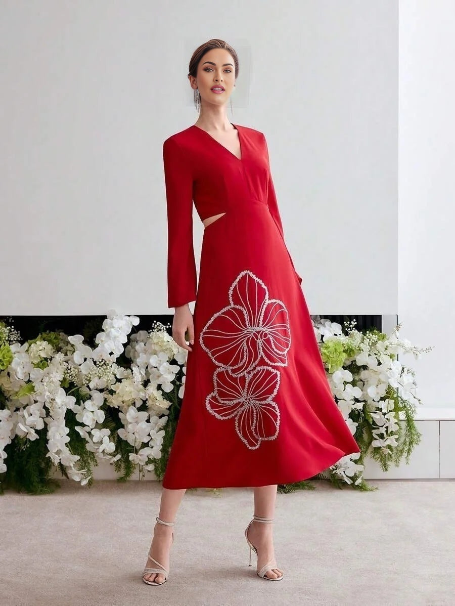 Soiréza EMBROIDERY CUT OUT COCKTAIL DRESS