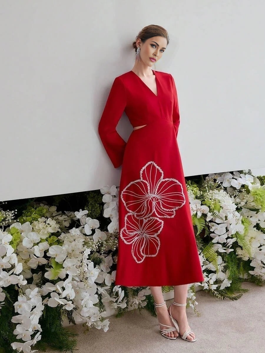 Soiréza EMBROIDERY CUT OUT COCKTAIL DRESS