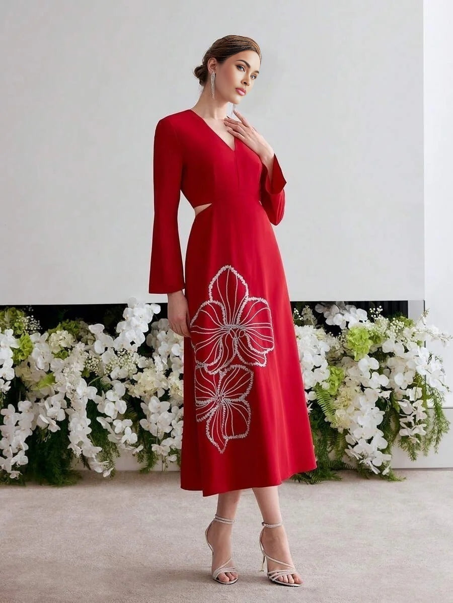 Soiréza EMBROIDERY CUT OUT COCKTAIL DRESS
