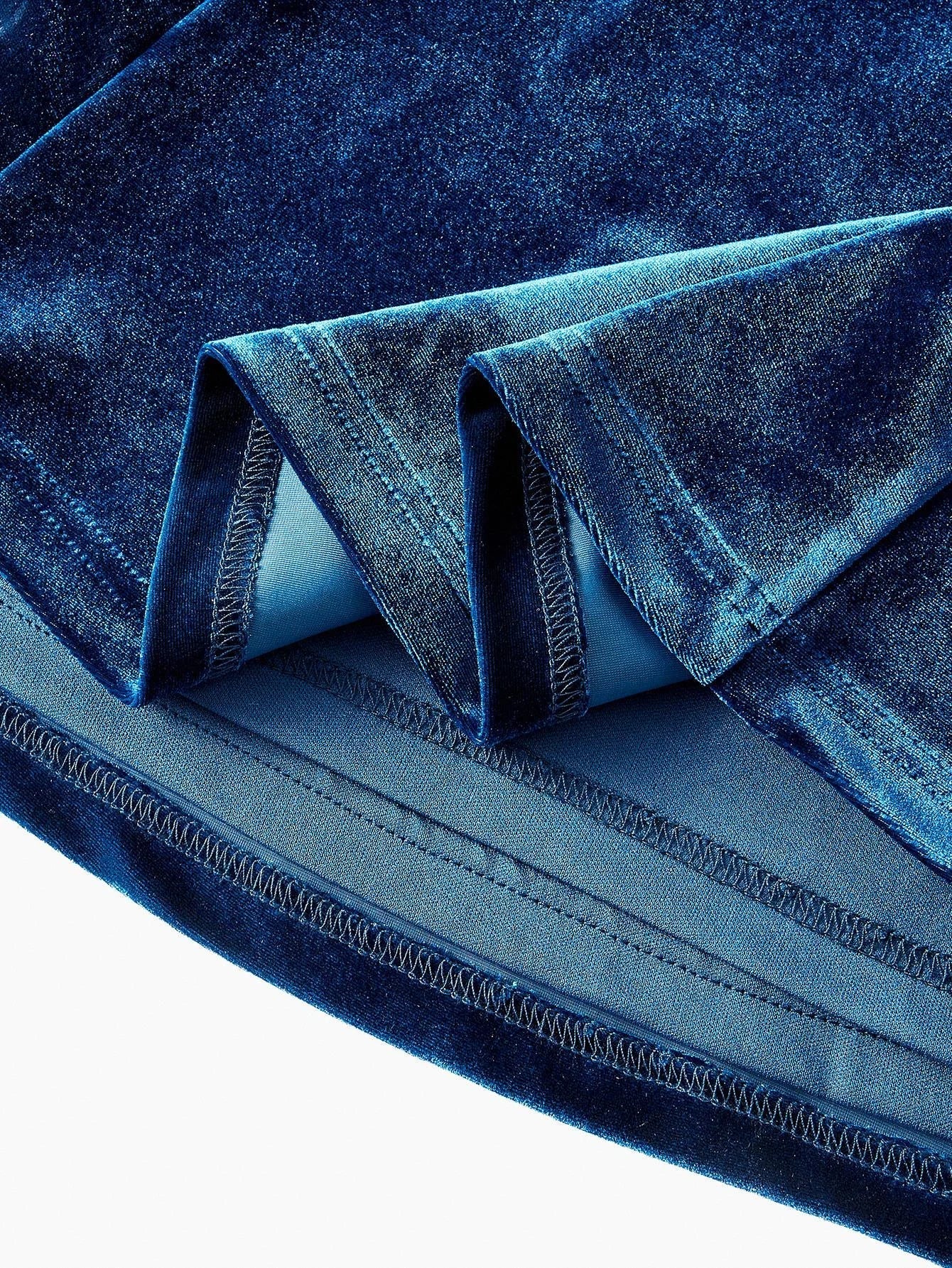 Soiréza EMBROIDERY VELVET HALTER NECK FISH TAIL FORMAL DRESS