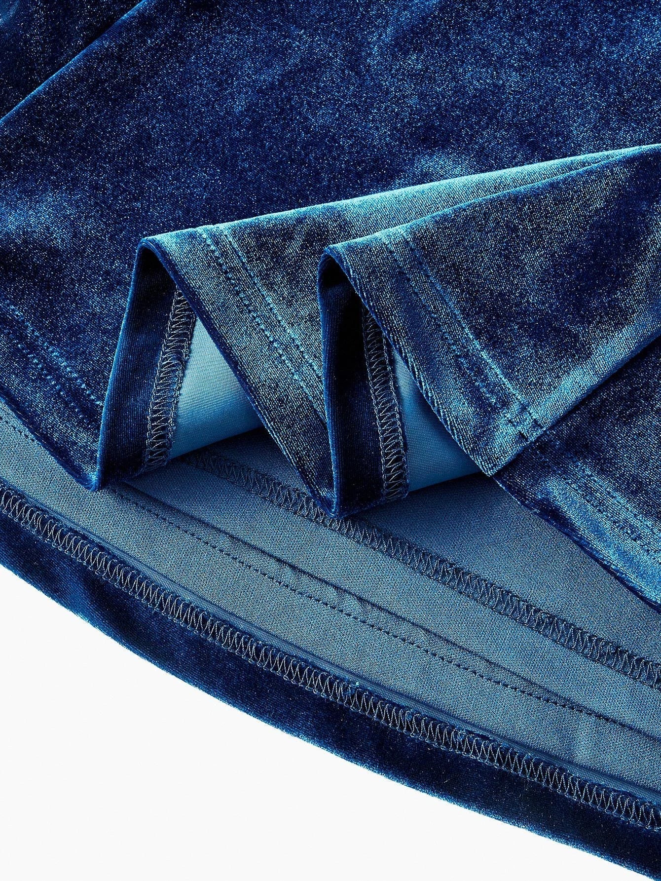 Soiréza EMBROIDERY VELVET HALTER NECK FISH TAIL FORMAL DRESS