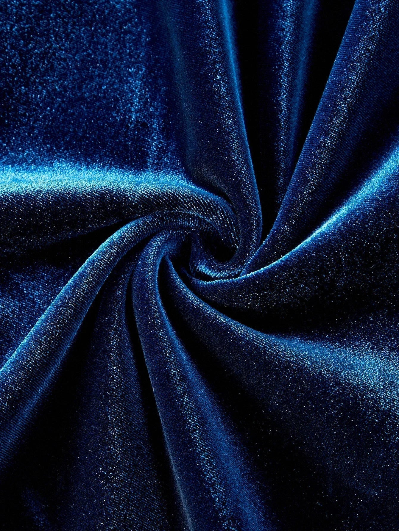 Soiréza EMBROIDERY VELVET HALTER NECK FISH TAIL FORMAL DRESS