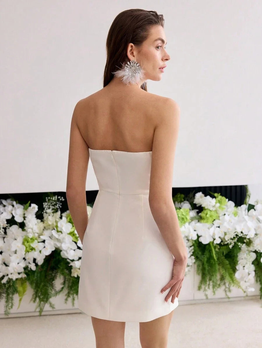 Soiréza FLORAL PATCHED TUBE COCKTAIL DRESS