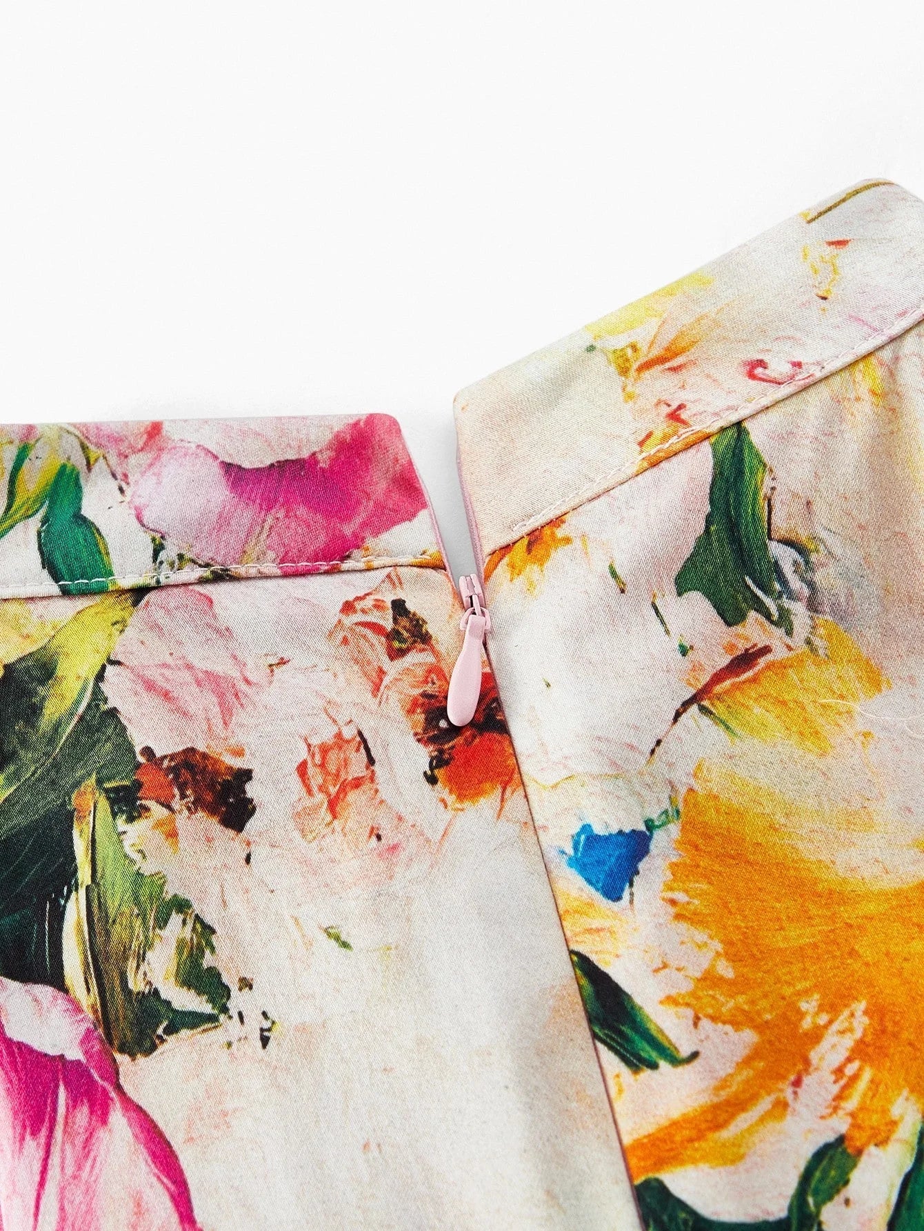 Soiréza FLORAL PRINT HALTER COCKTAIL DRESS