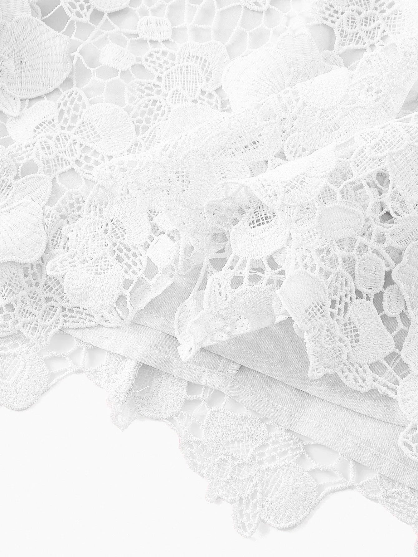 Soiréza GUIPURE LACE BOW SHOULDER COCKTAIL DRESS