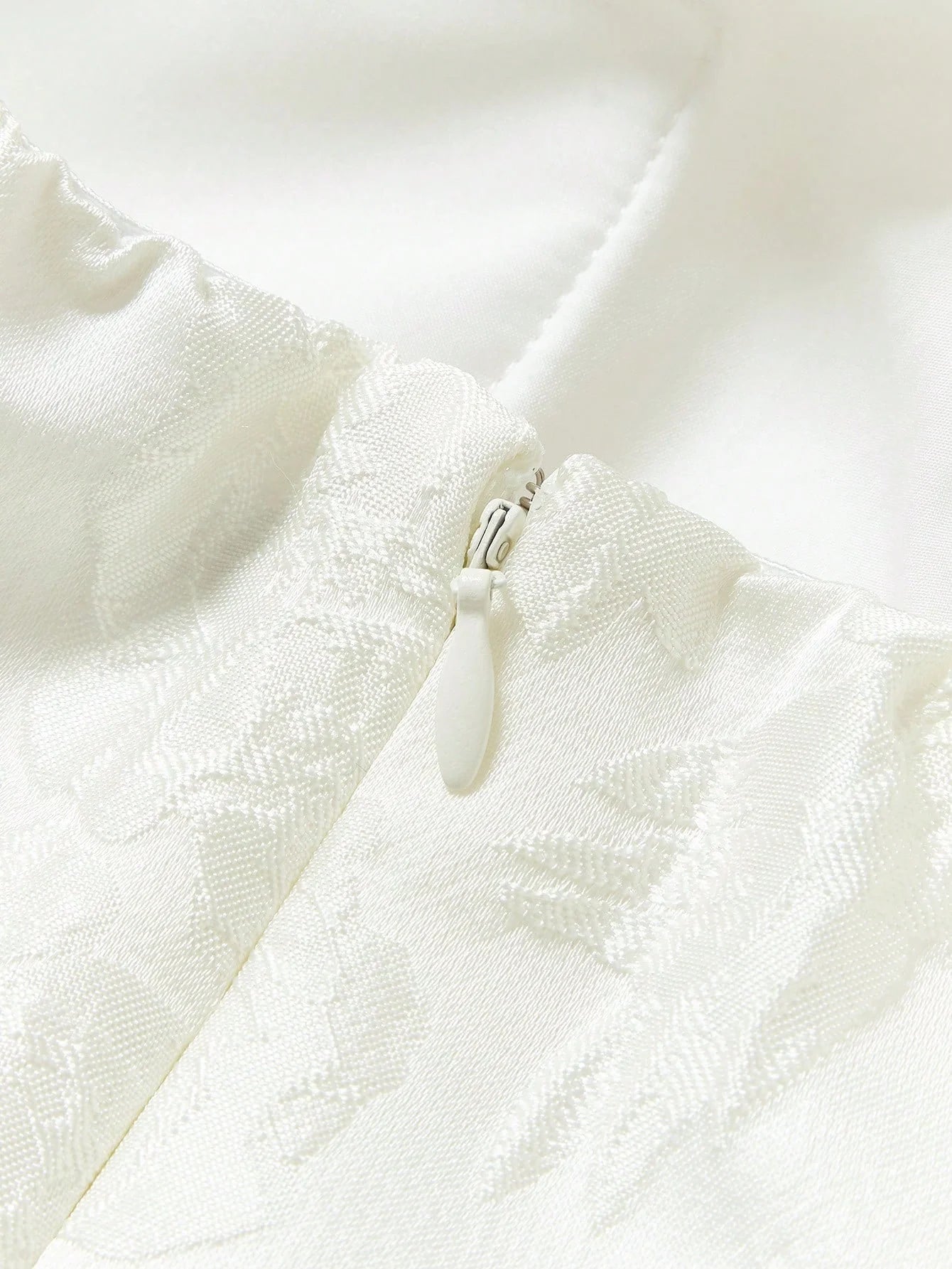 Soiréza JACQUARD FLARE HEM TUBE SHORT DRESS