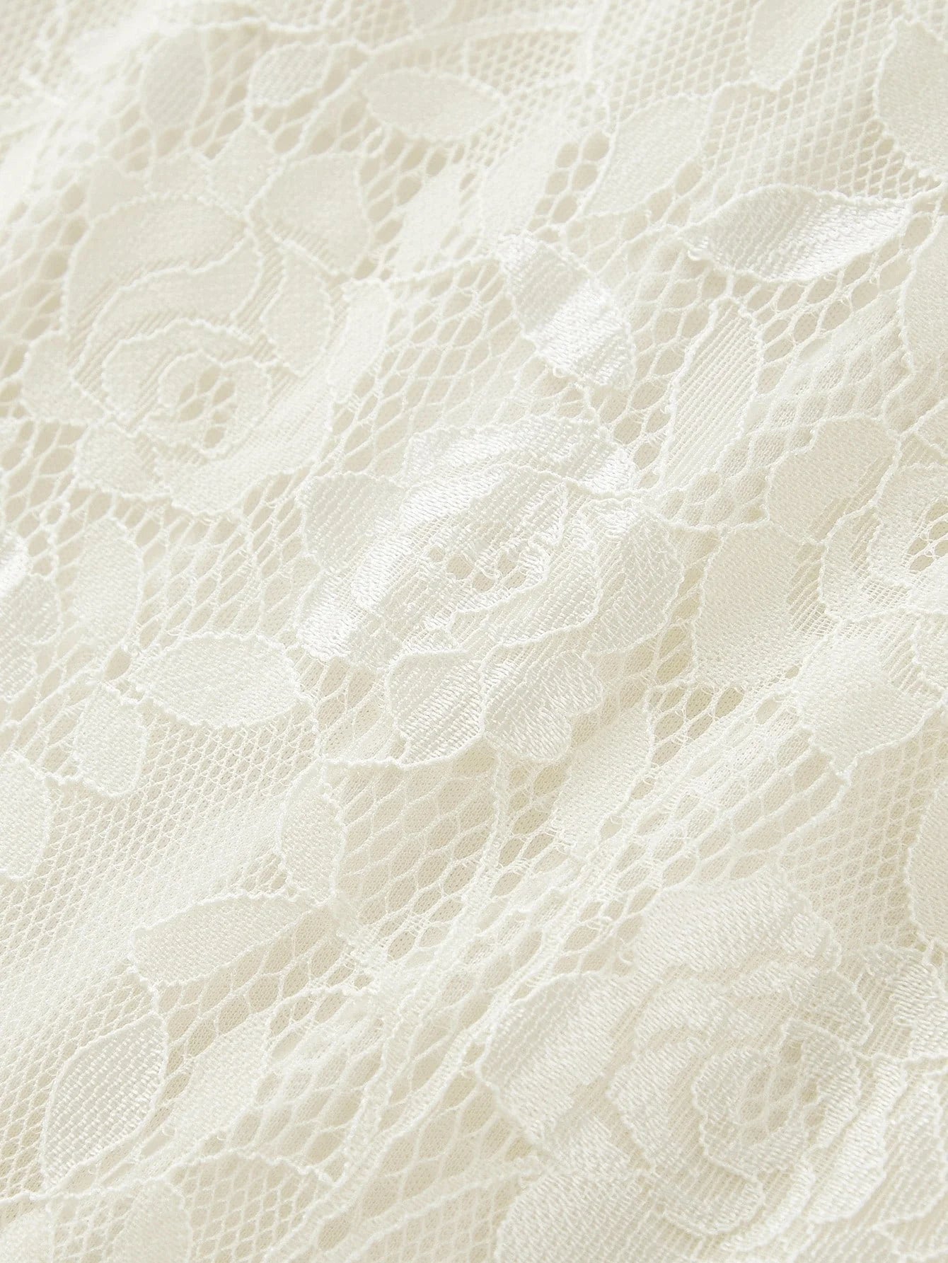 Soiréza LACE RUFFLE TRIM FAUX PEARL CHAIN COCKTAIL DRESS