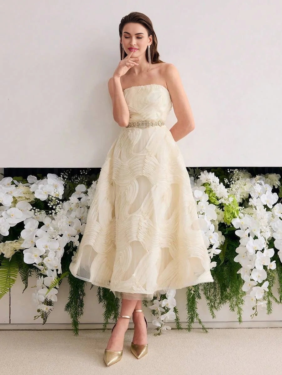 Soiréza MESH EMBROIDERED ALINE TUBE MIDI DRESS