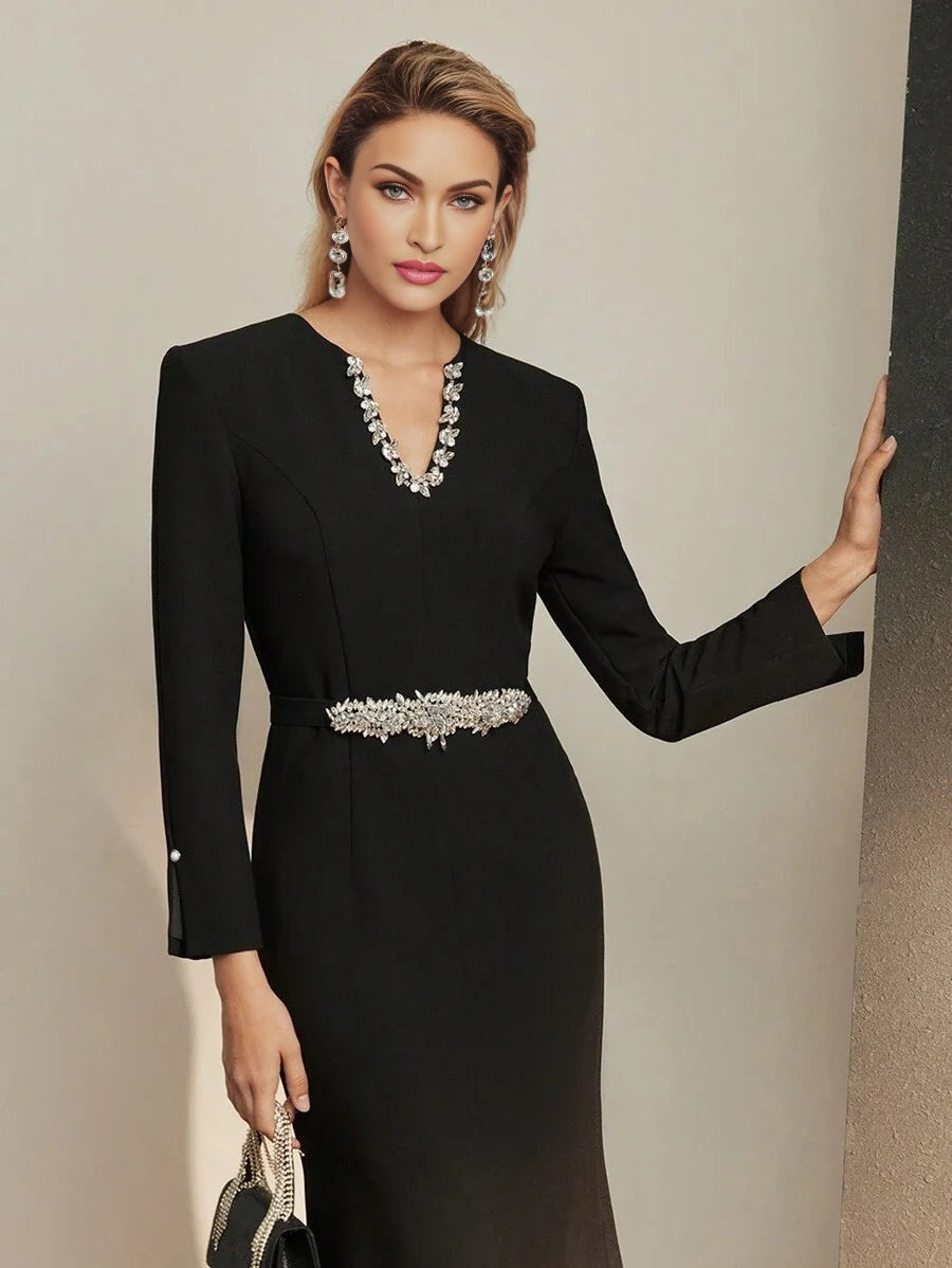 Soiréza NOTCH NECK RHINESTONE TRIM CONTRAST SEQUIN DETAIL MERMAID HEM DRESS