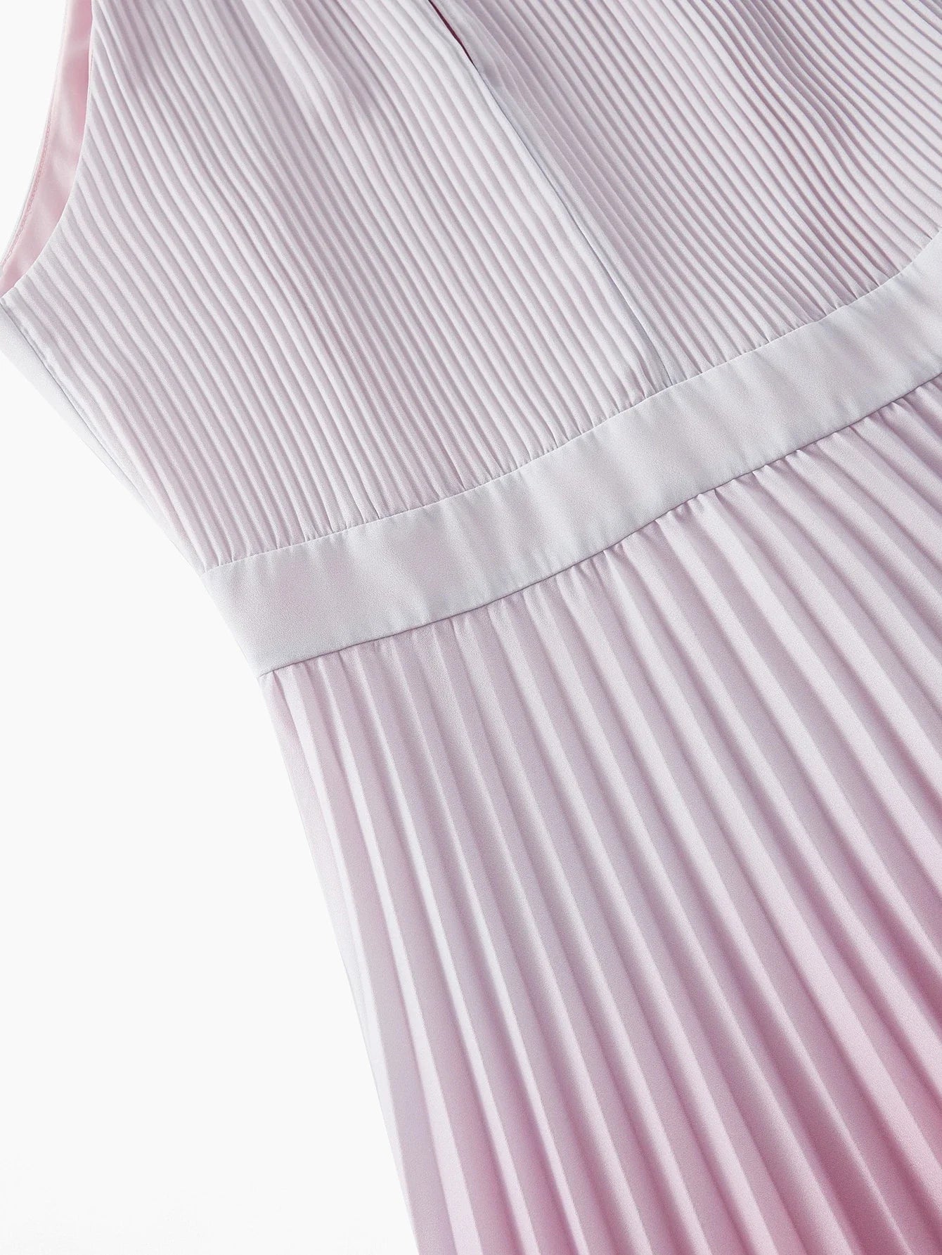 Soiréza OMBRE PLEATED HALTER COCKTAIL DRESS