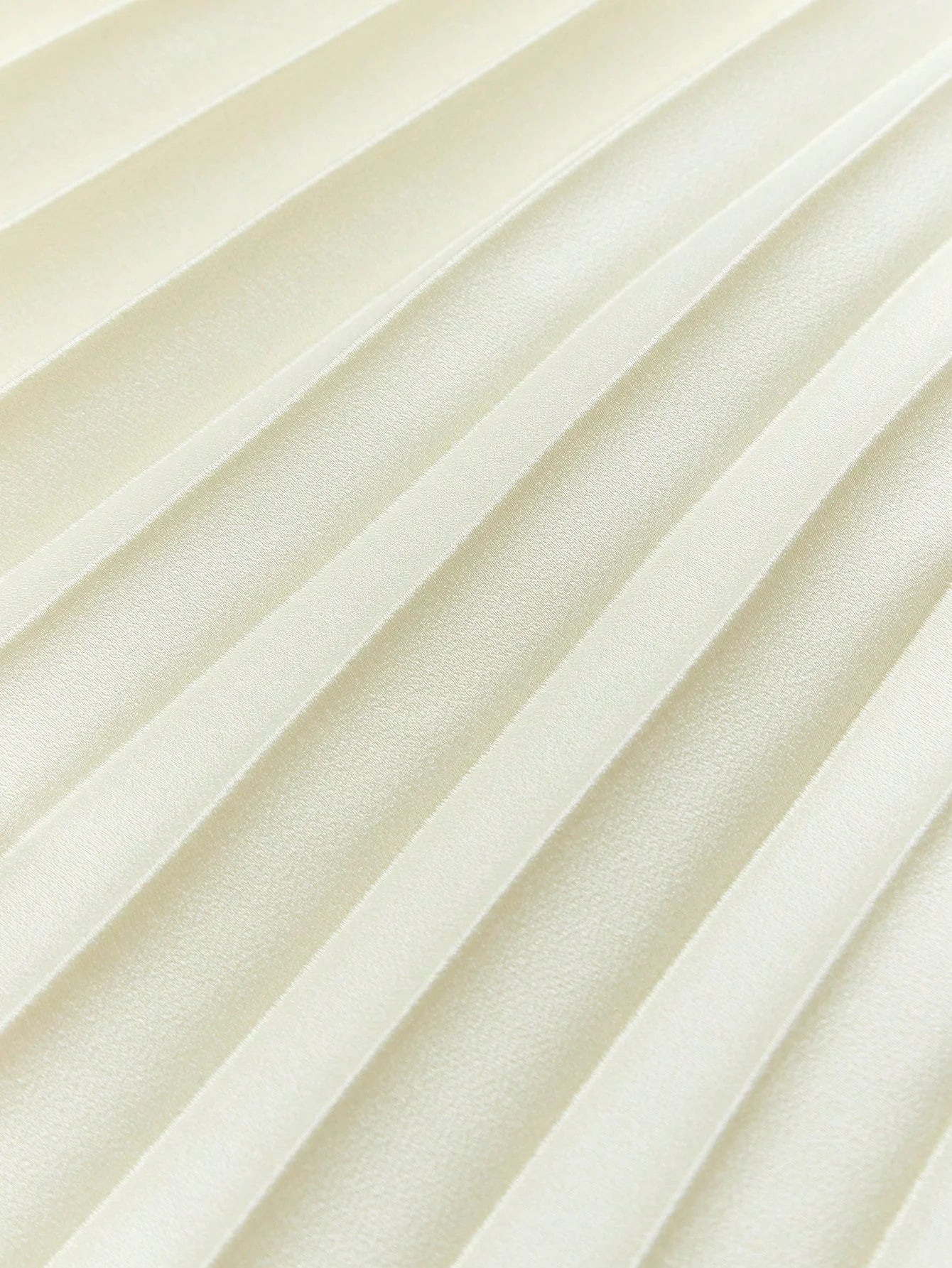 Soiréza STEREO FLORAL PLEATED COCKTAIL DRESS